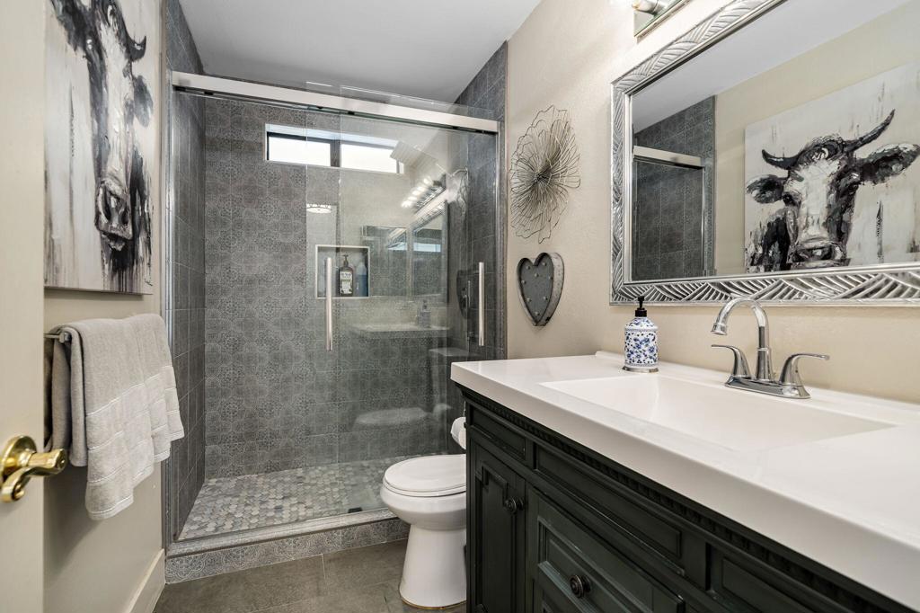 79835 Horseshoe Road