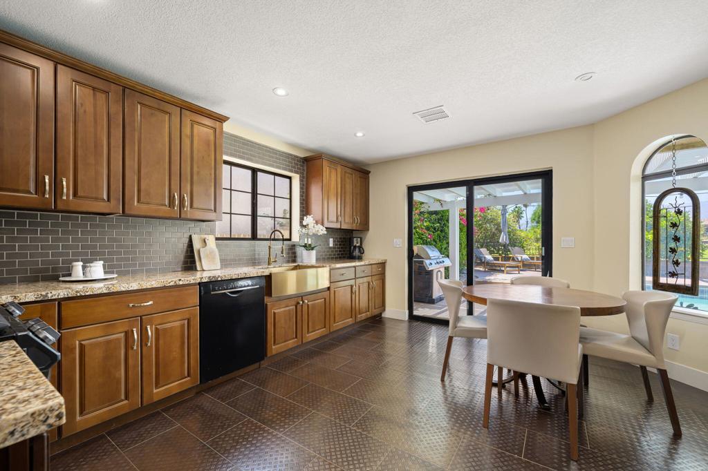 79835 Horseshoe Road