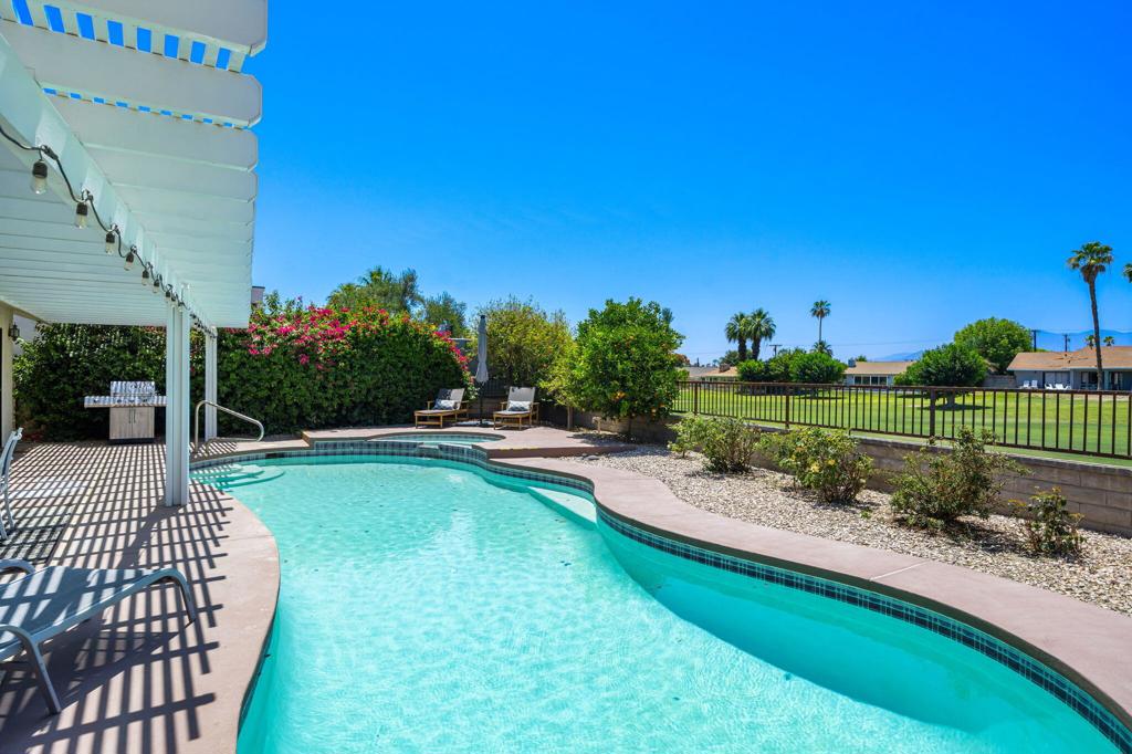 79835 Horseshoe Road