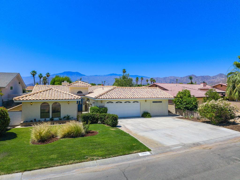 79835 Horseshoe Road