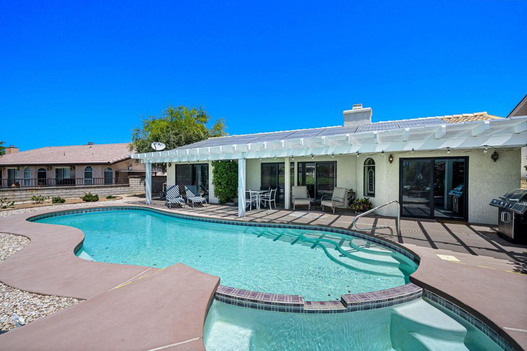 79835 Horseshoe Road