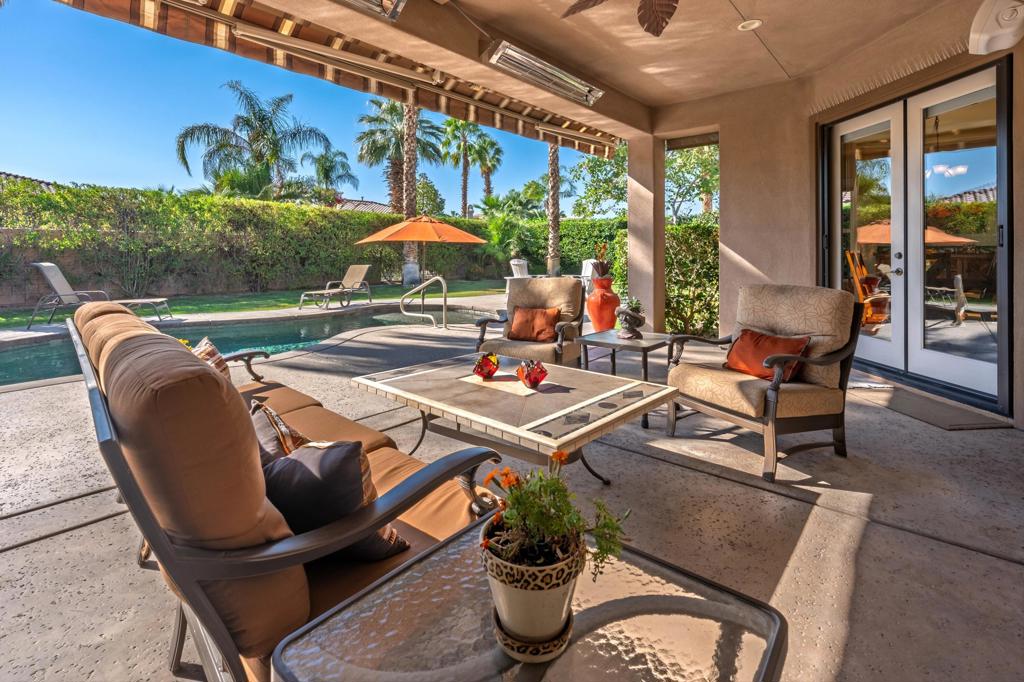 52313 Whispering Way