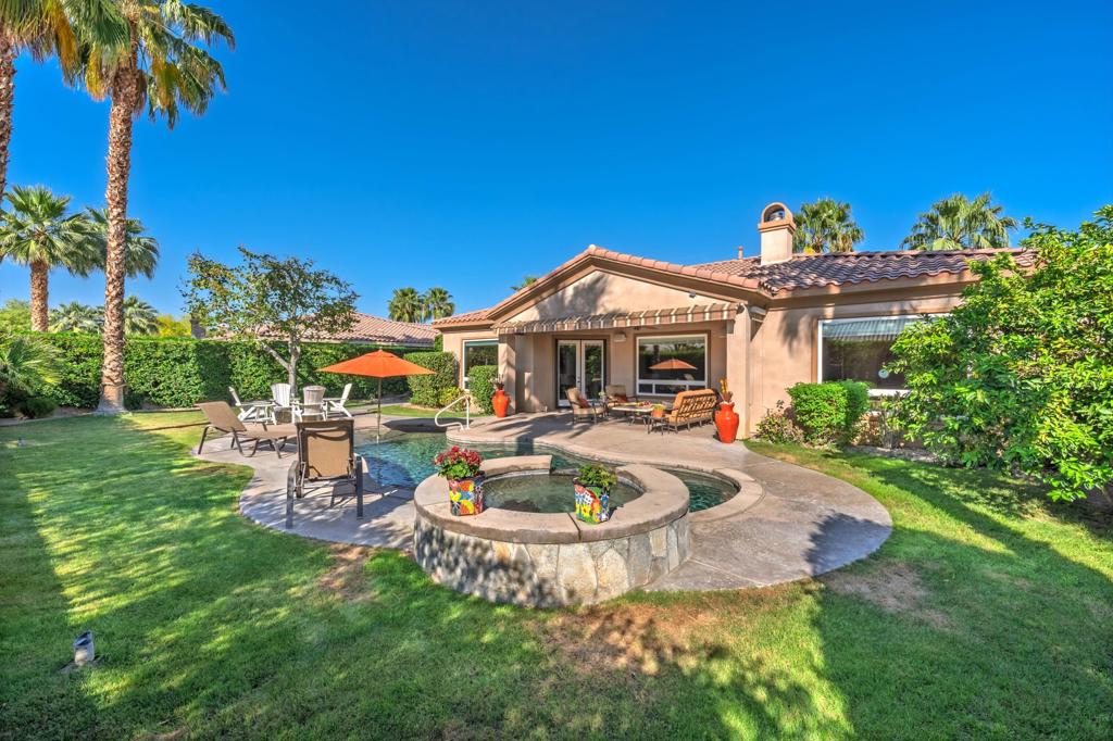 52313 Whispering Way