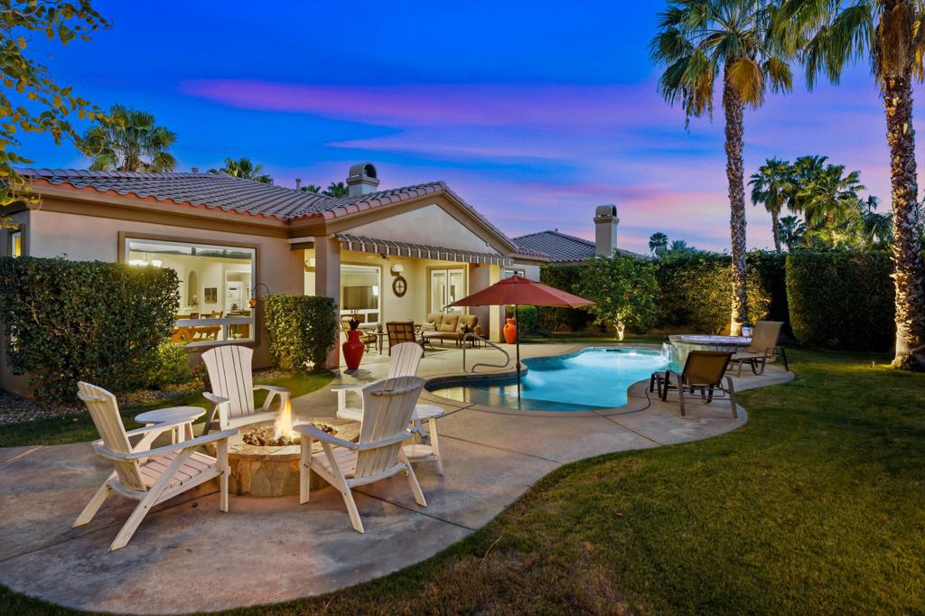 52313 Whispering Way