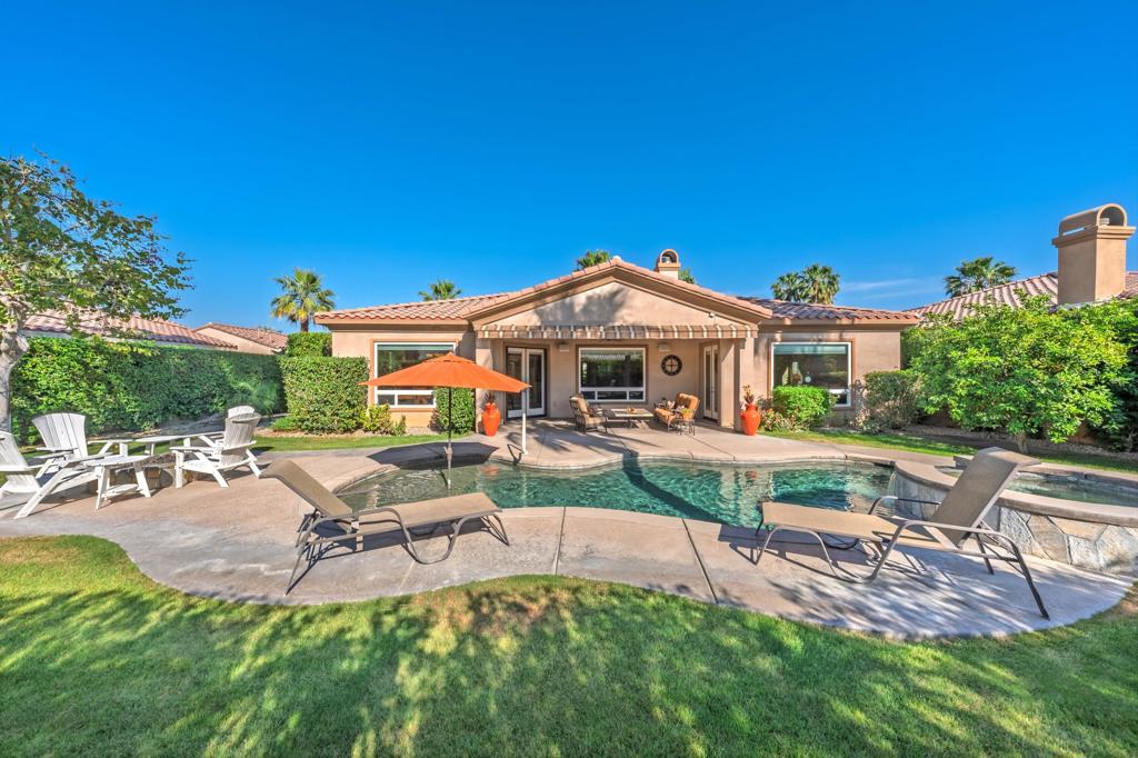 52313 Whispering Way