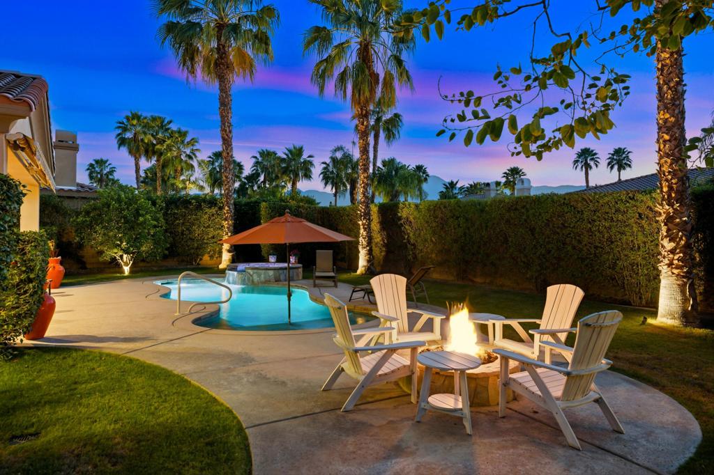 52313 Whispering Way