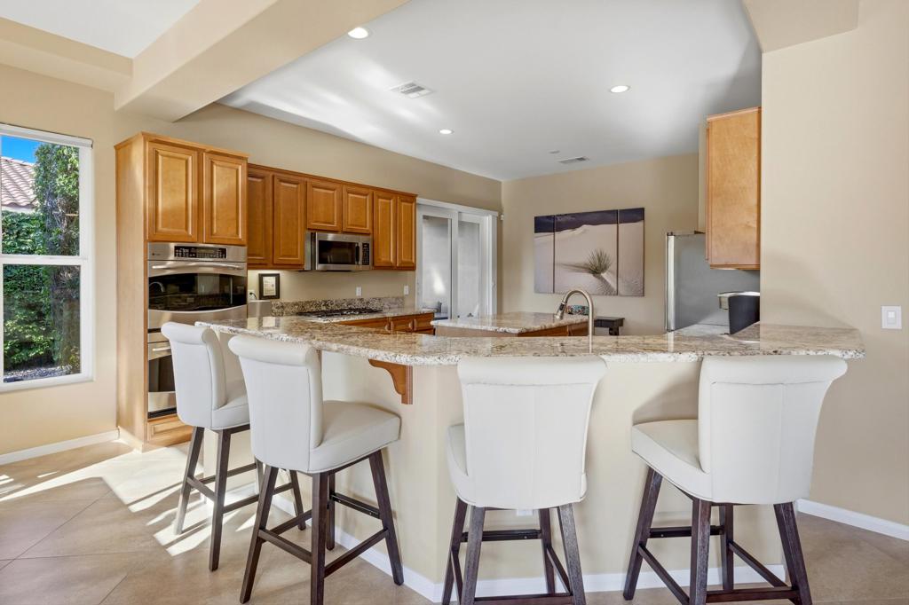 52313 Whispering Way