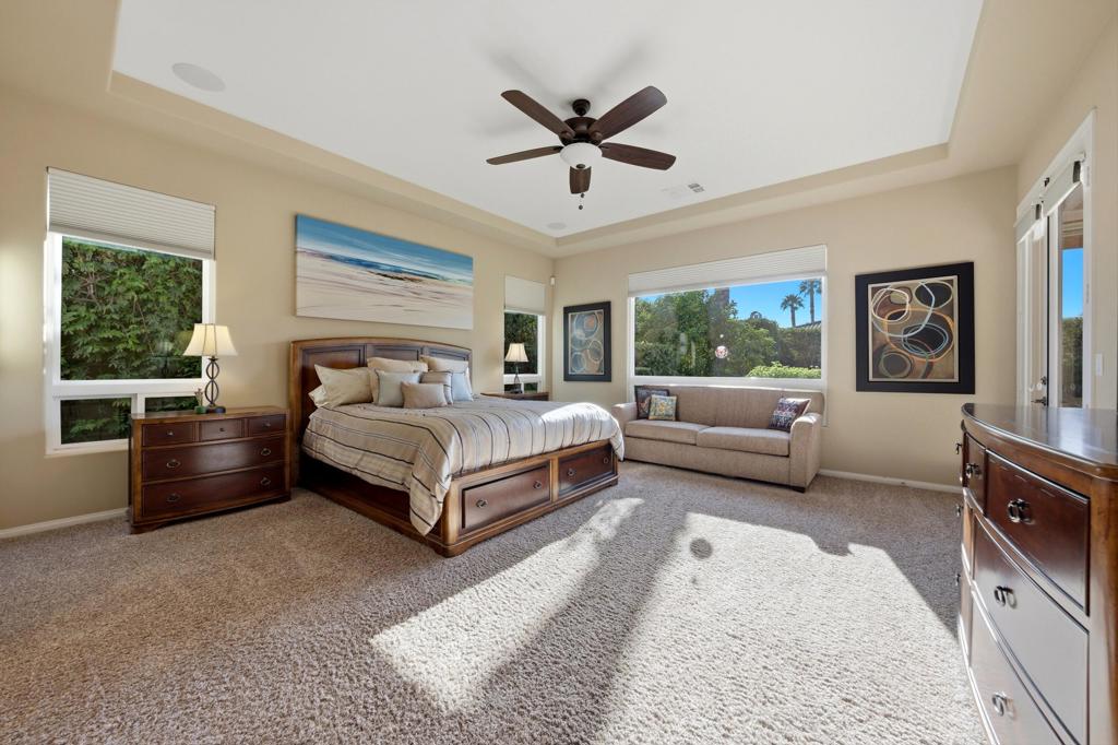 52313 Whispering Way