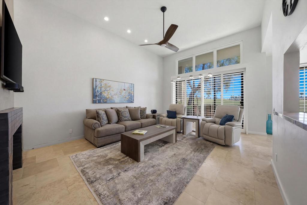 55080 Oak Tree A17