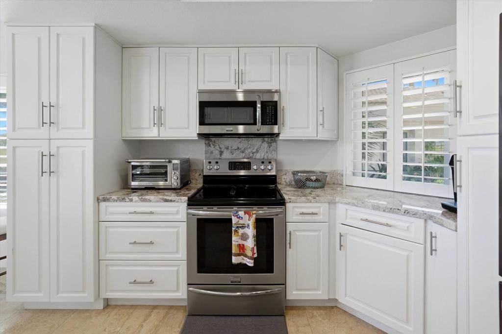 55080 Oak Tree A17