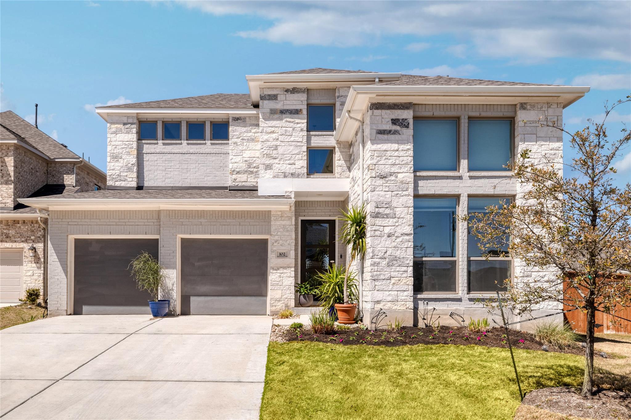 102 Fortuna CT
