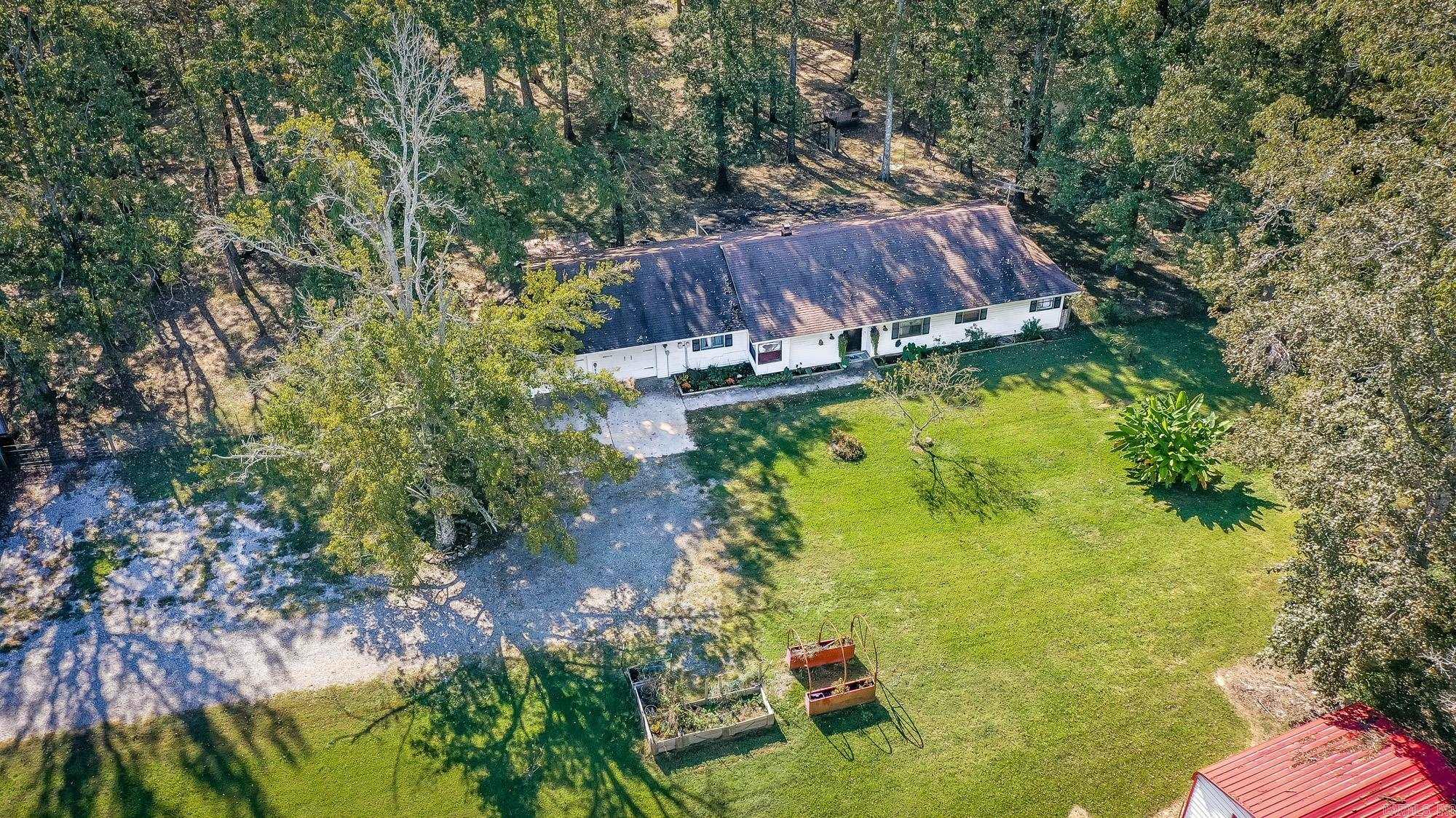 197 Jones Loop