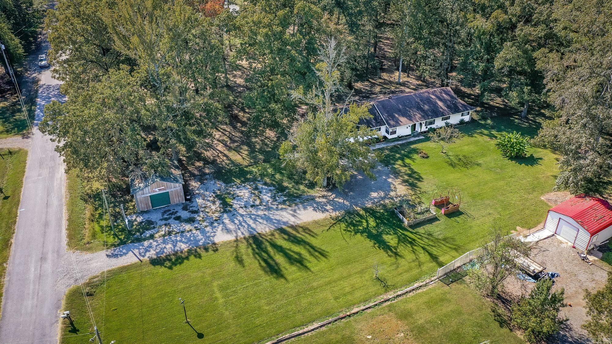 197 Jones Loop
