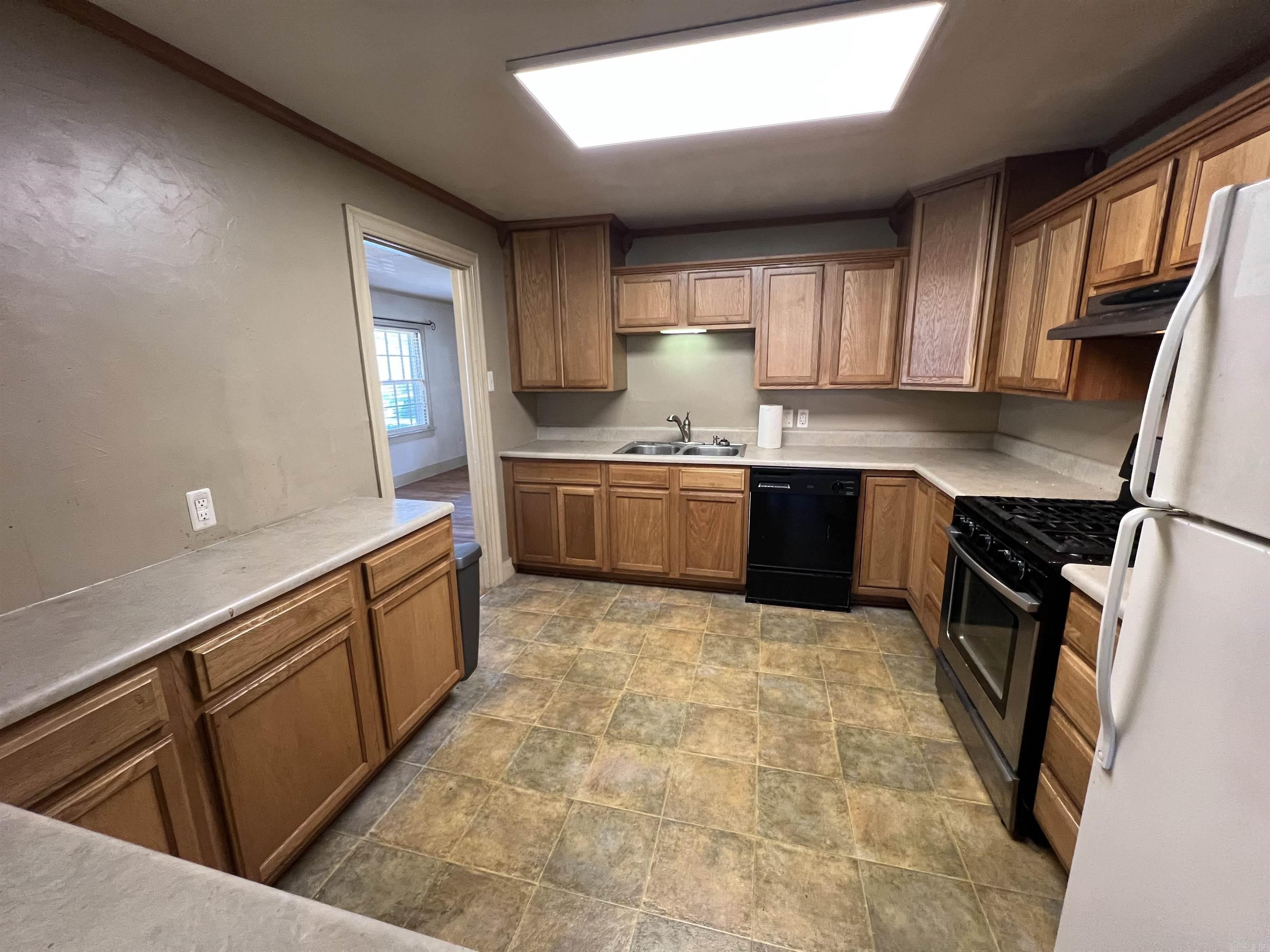 1408 Tulip Ave