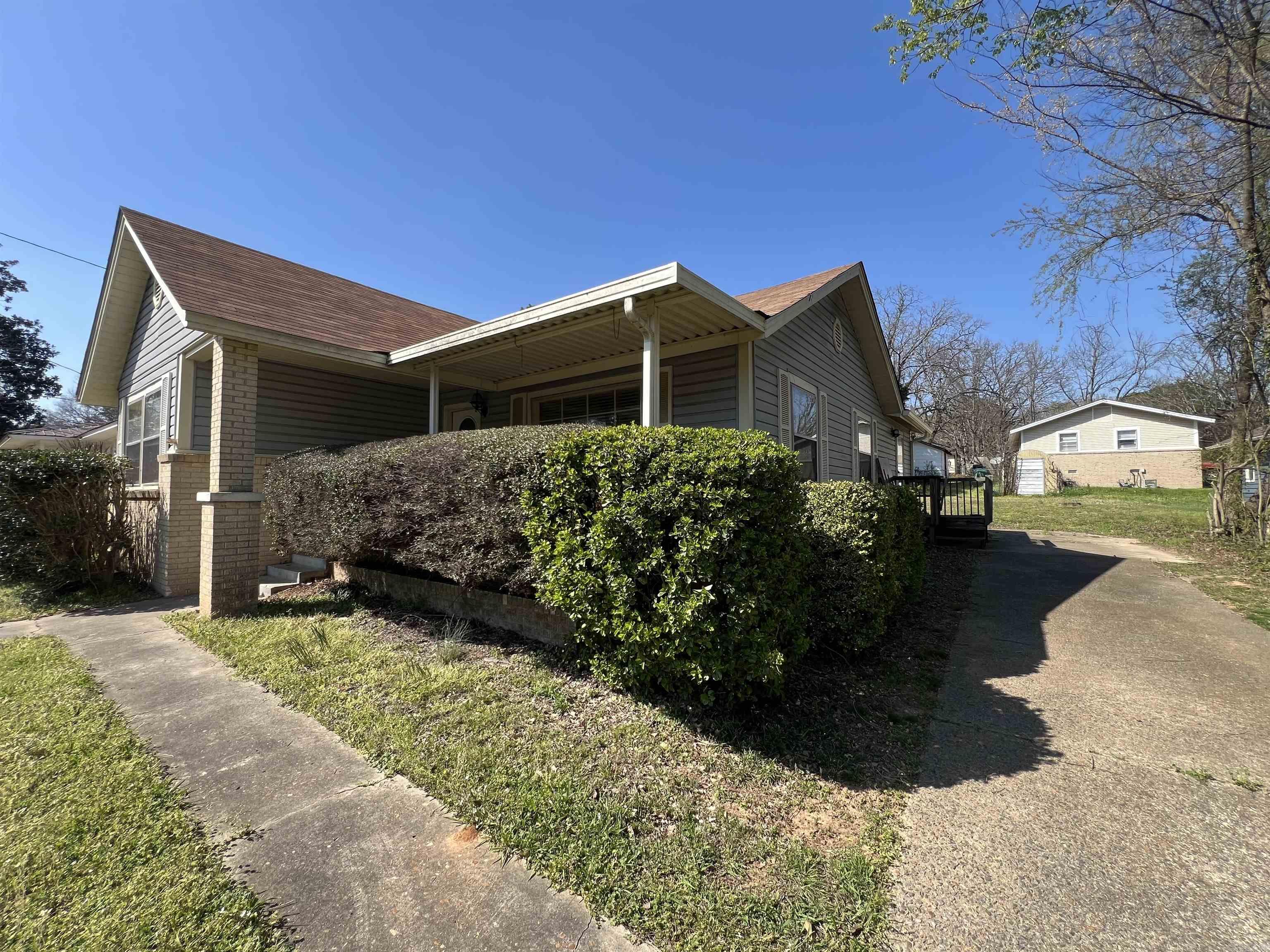 1408 Tulip Ave