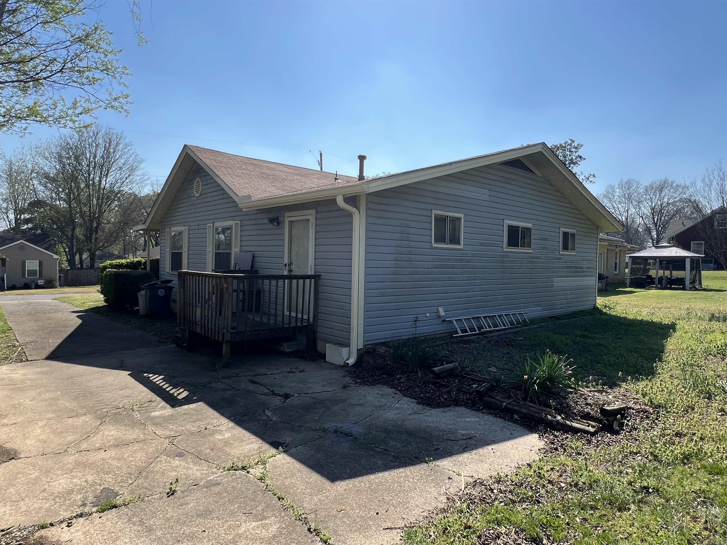 1408 Tulip Ave