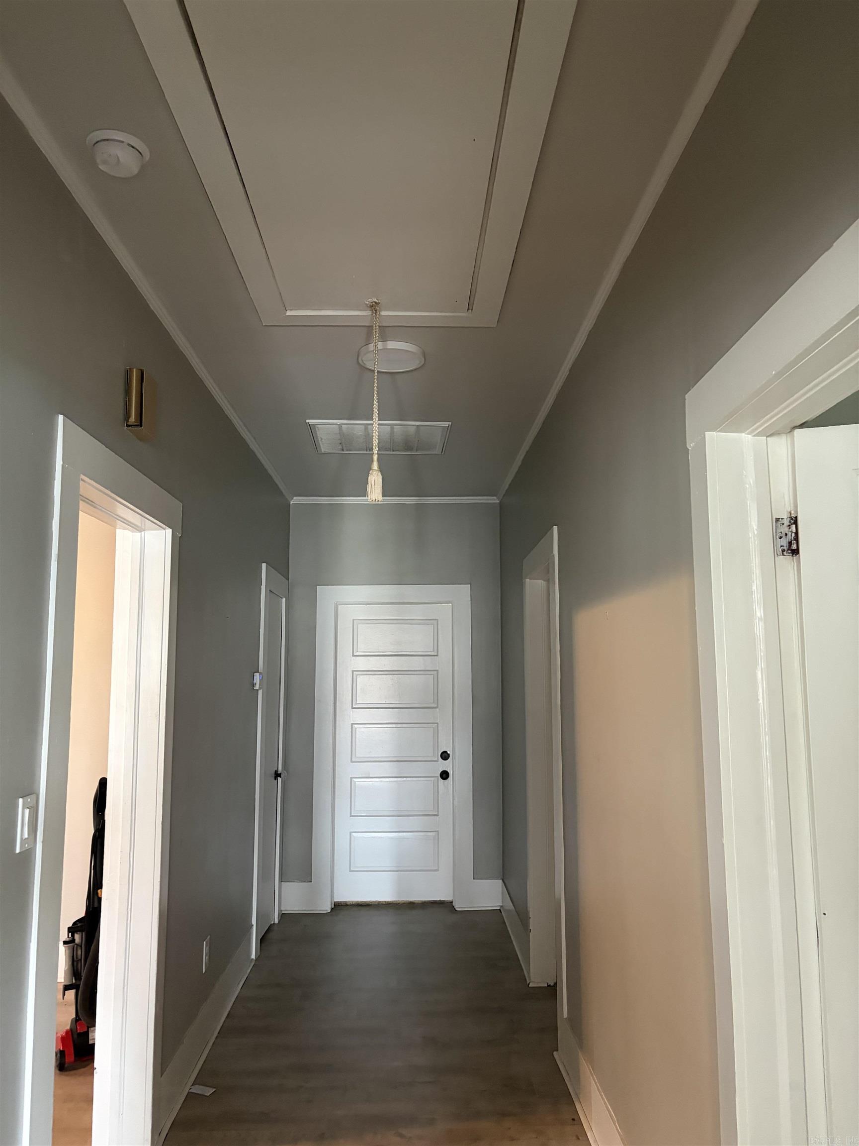 402 N Grand