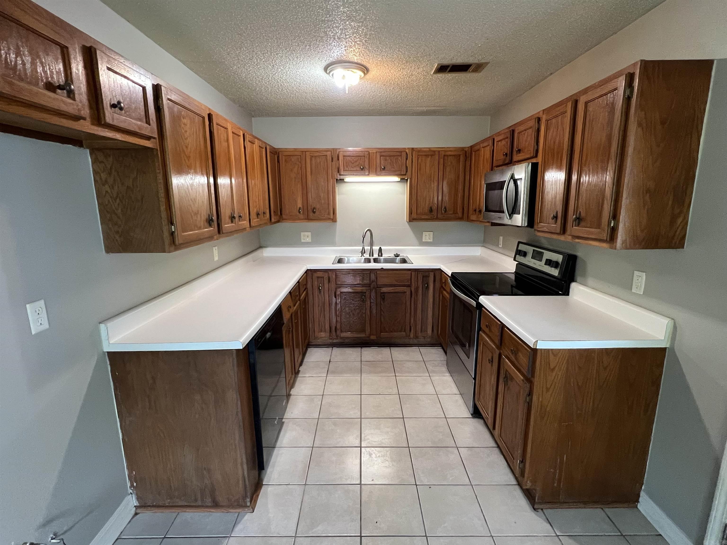 128 Field Crest Dr