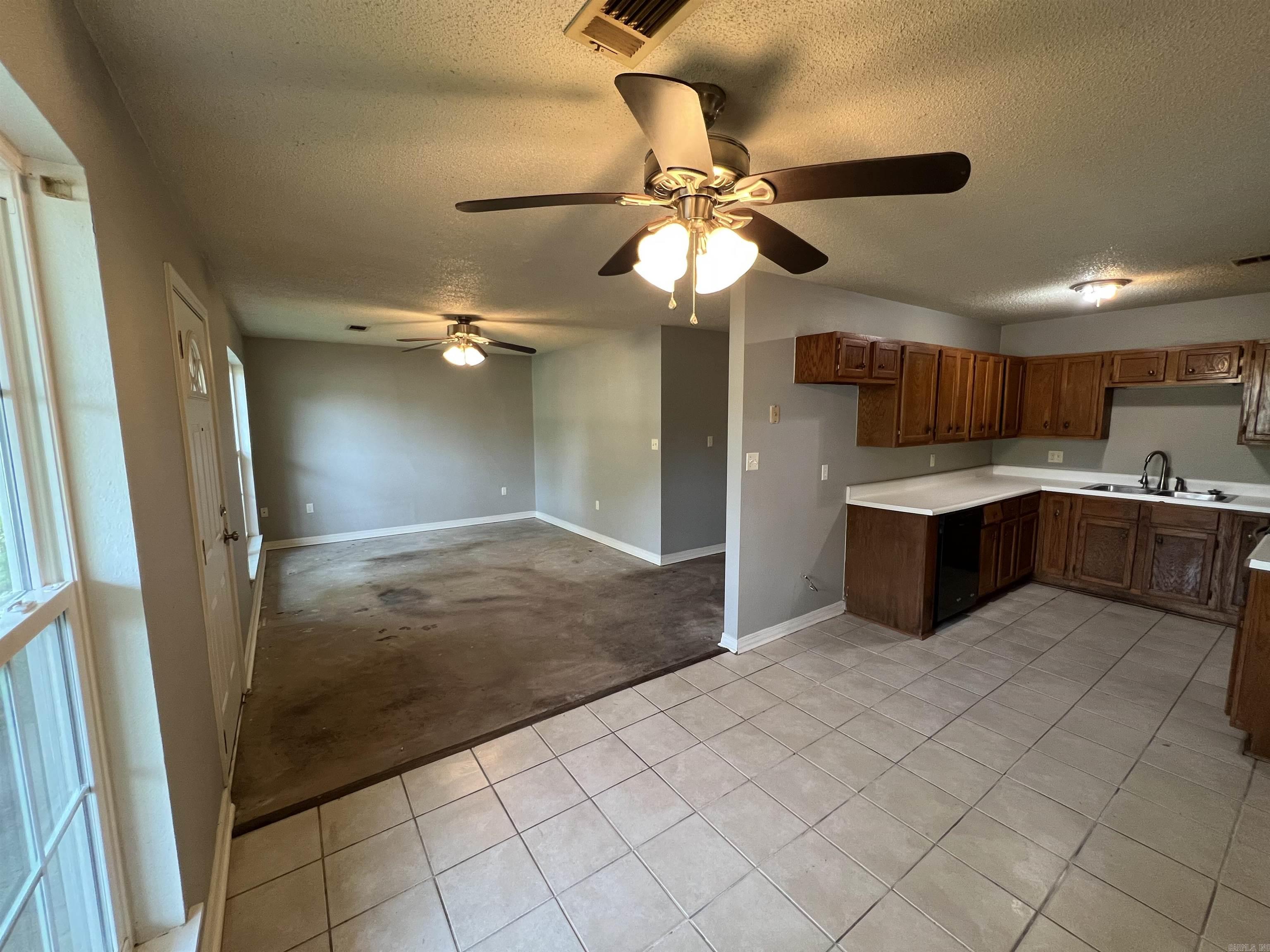 128 Field Crest Dr