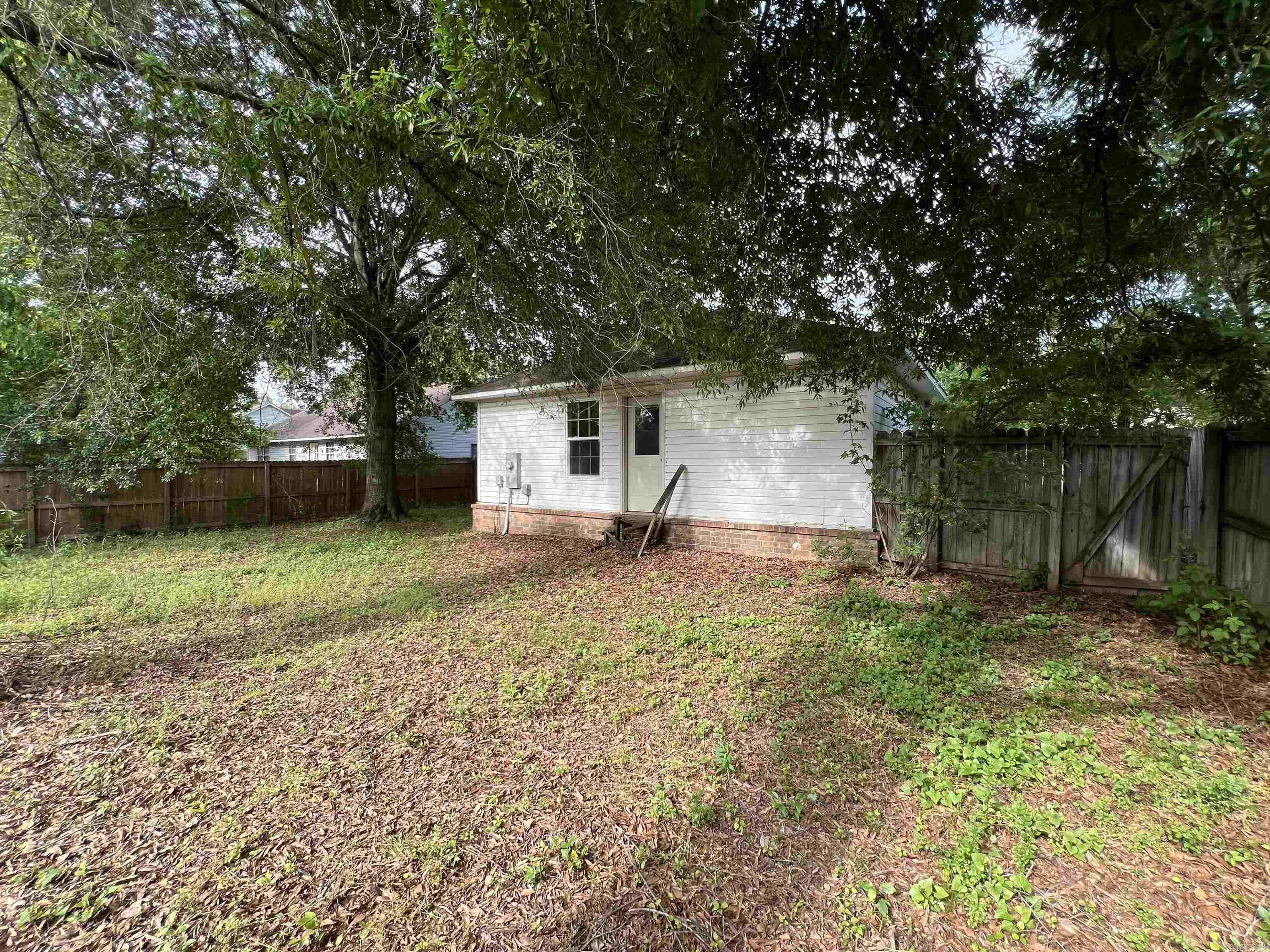 128 Field Crest Dr