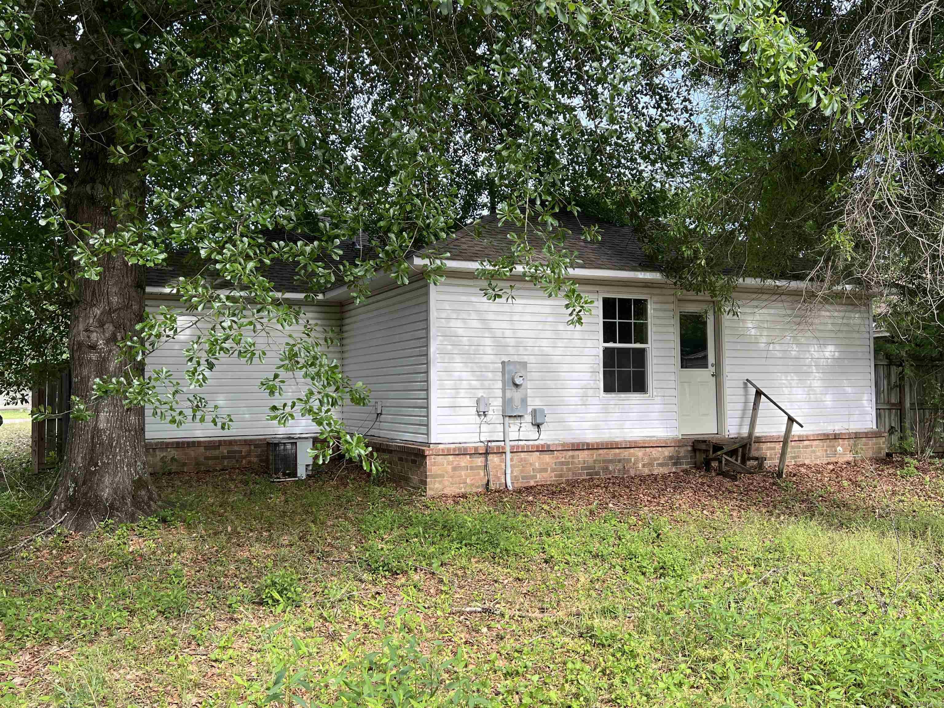 128 Field Crest Dr