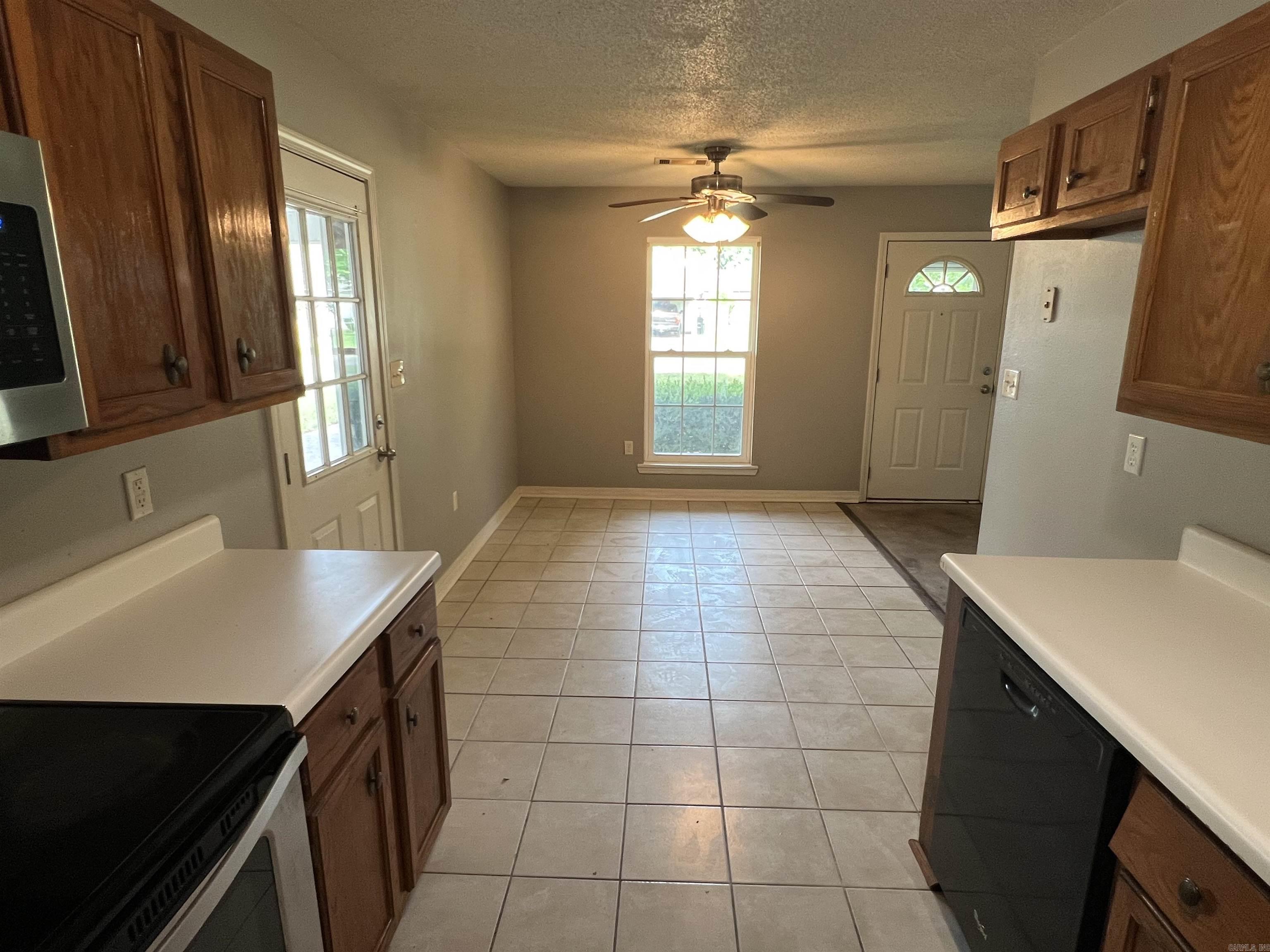 128 Field Crest Dr