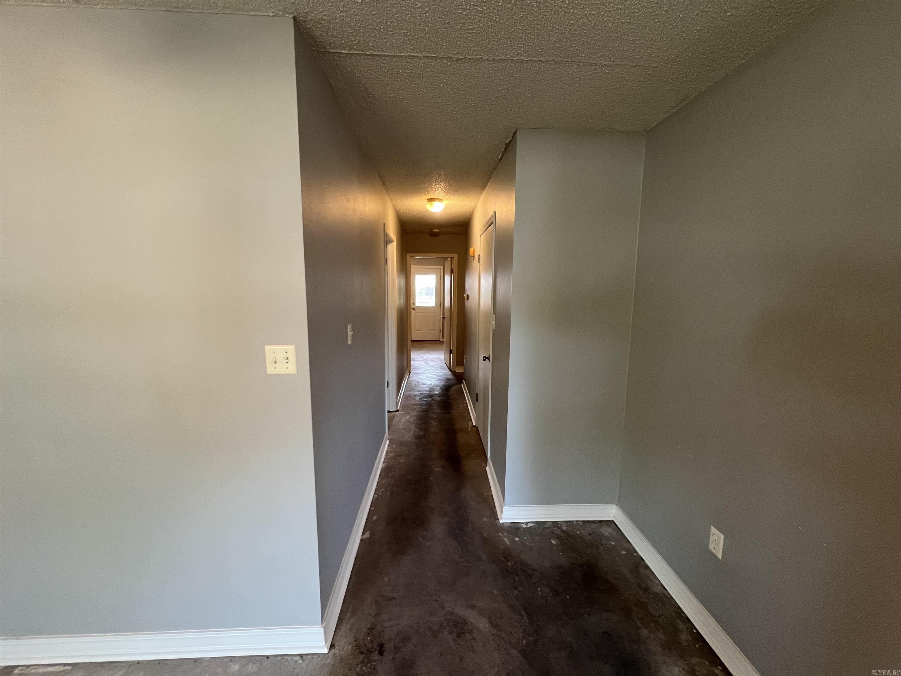 128 Field Crest Dr