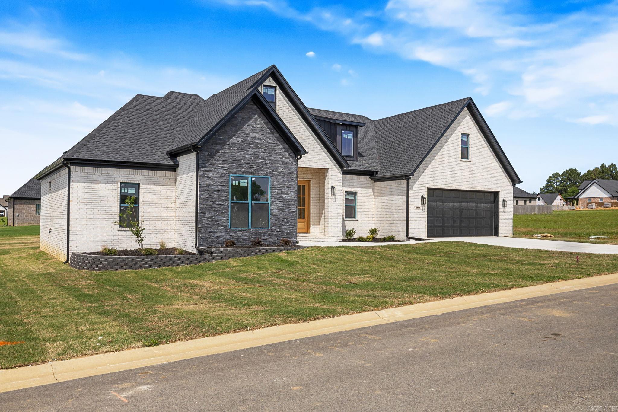 1237 Curlin Court