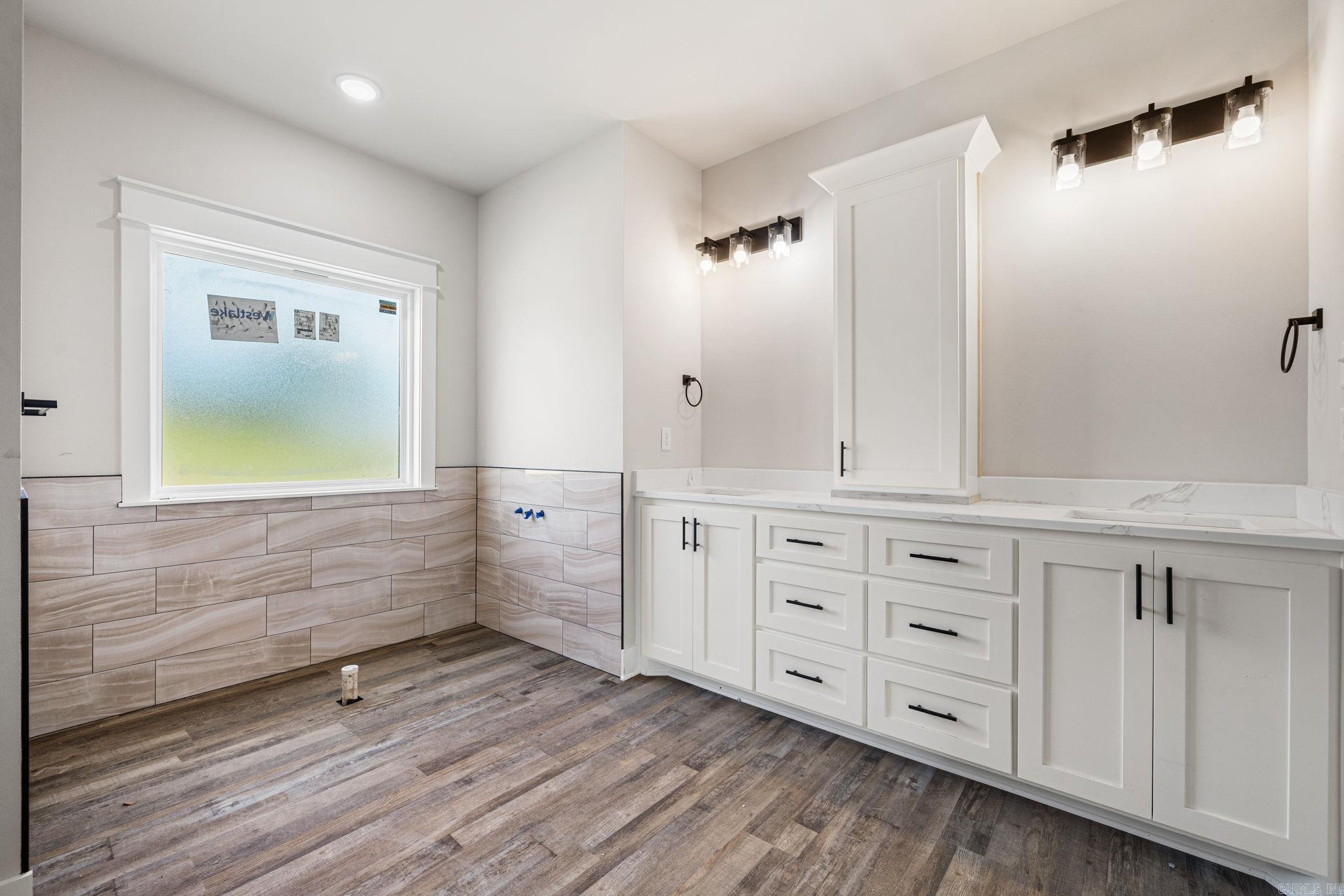1237 Curlin Court