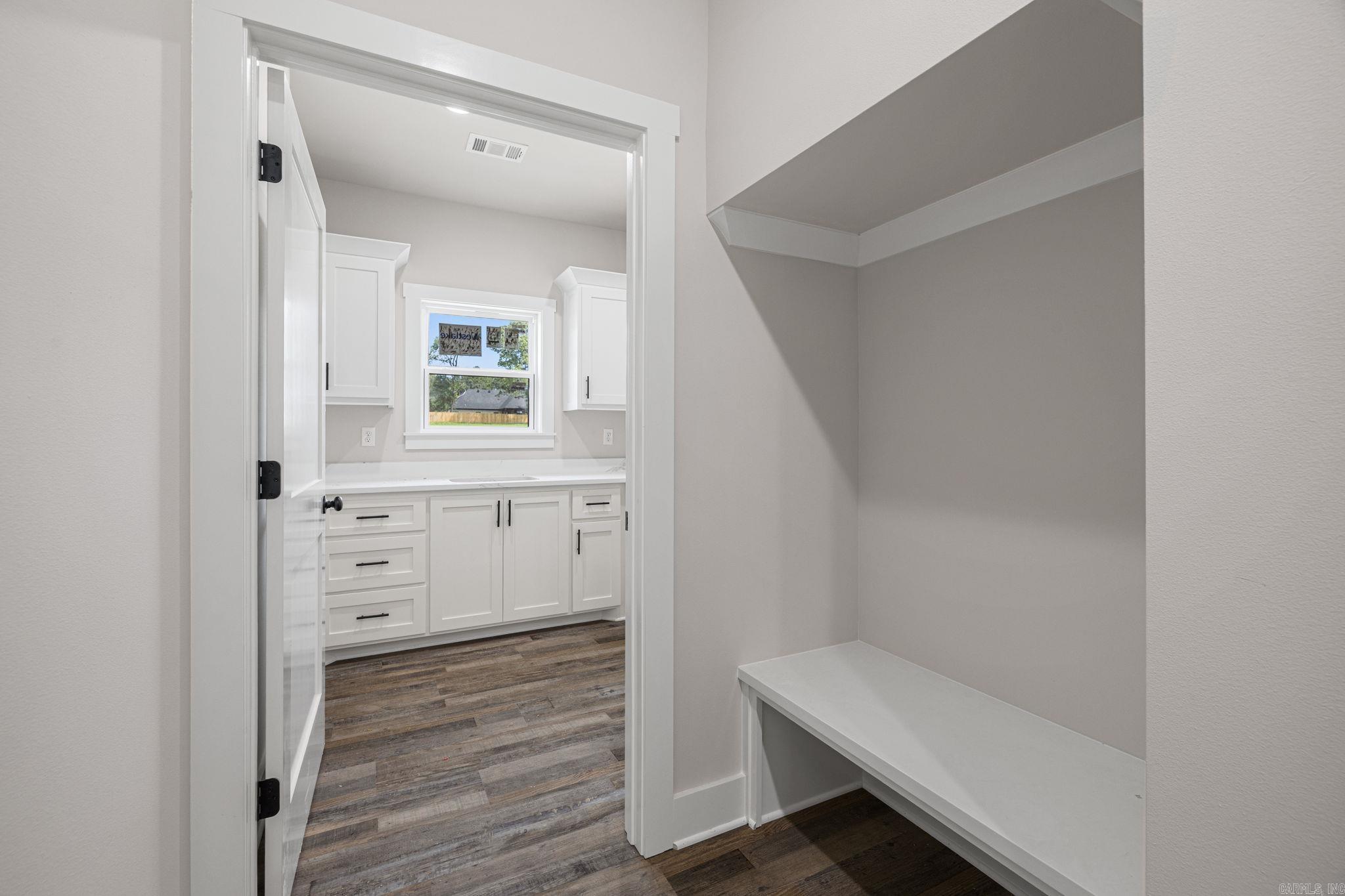 1237 Curlin Court
