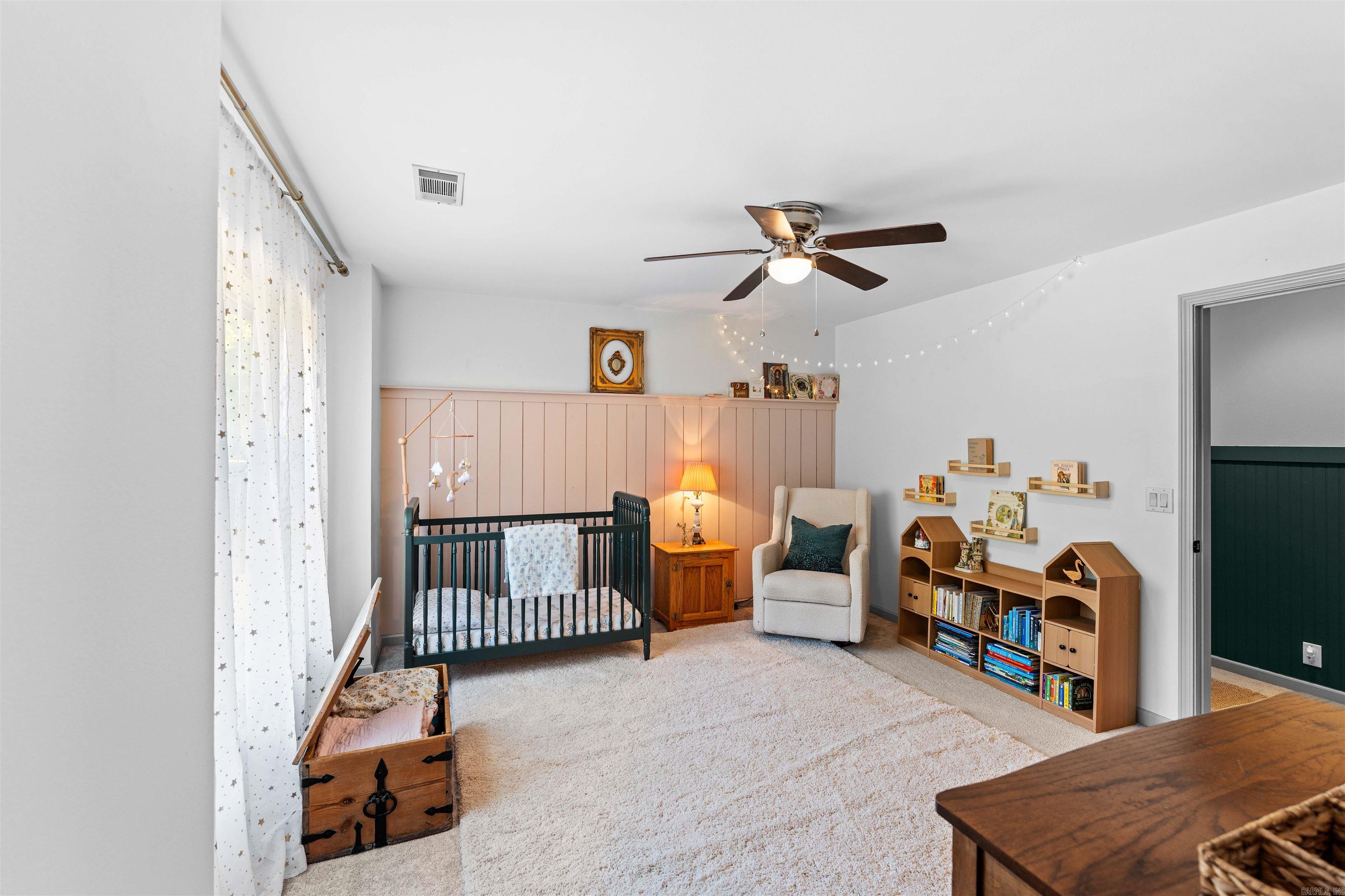 1079 Hillsboro Cir