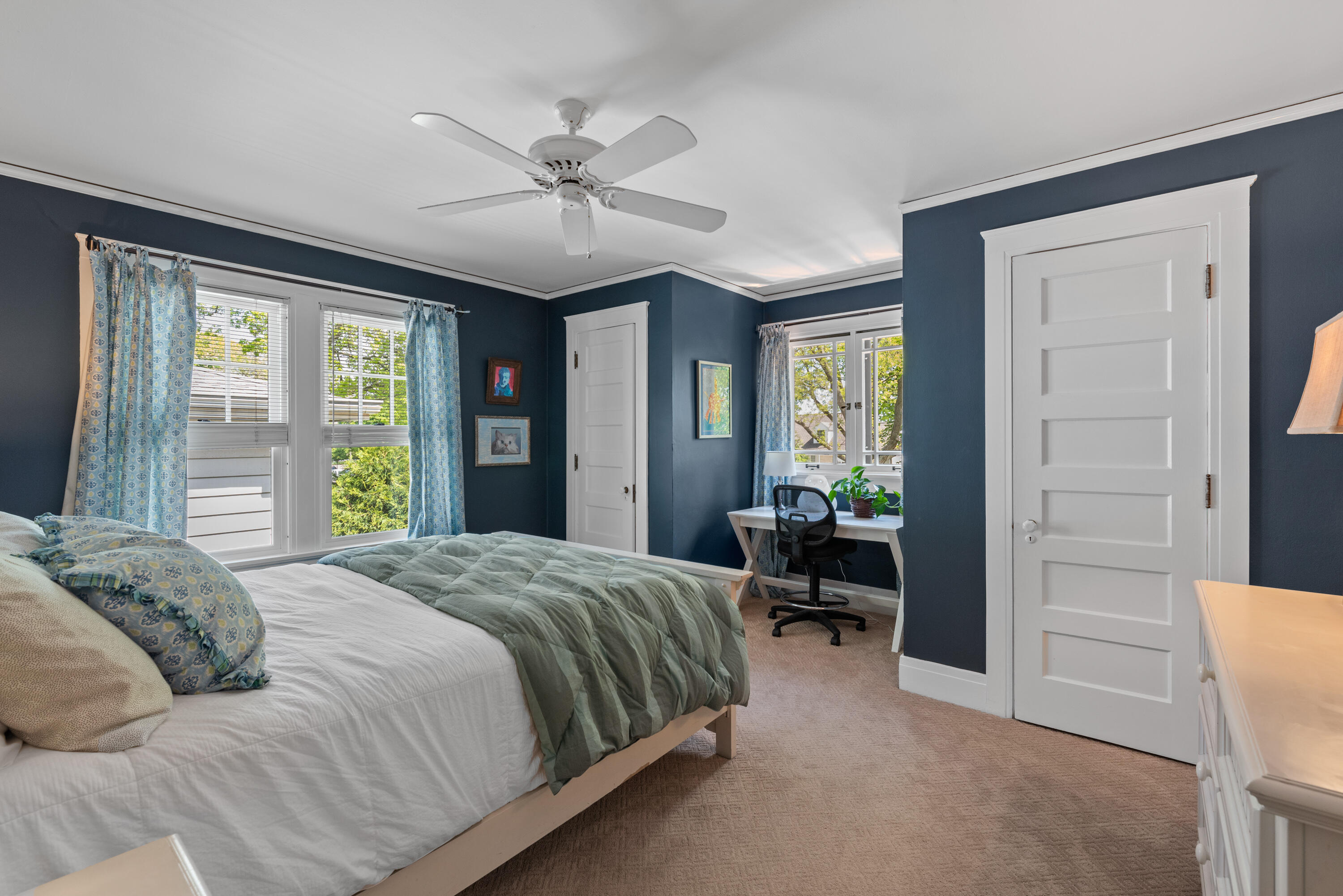 5519 N Lake Dr Whitefish Bay