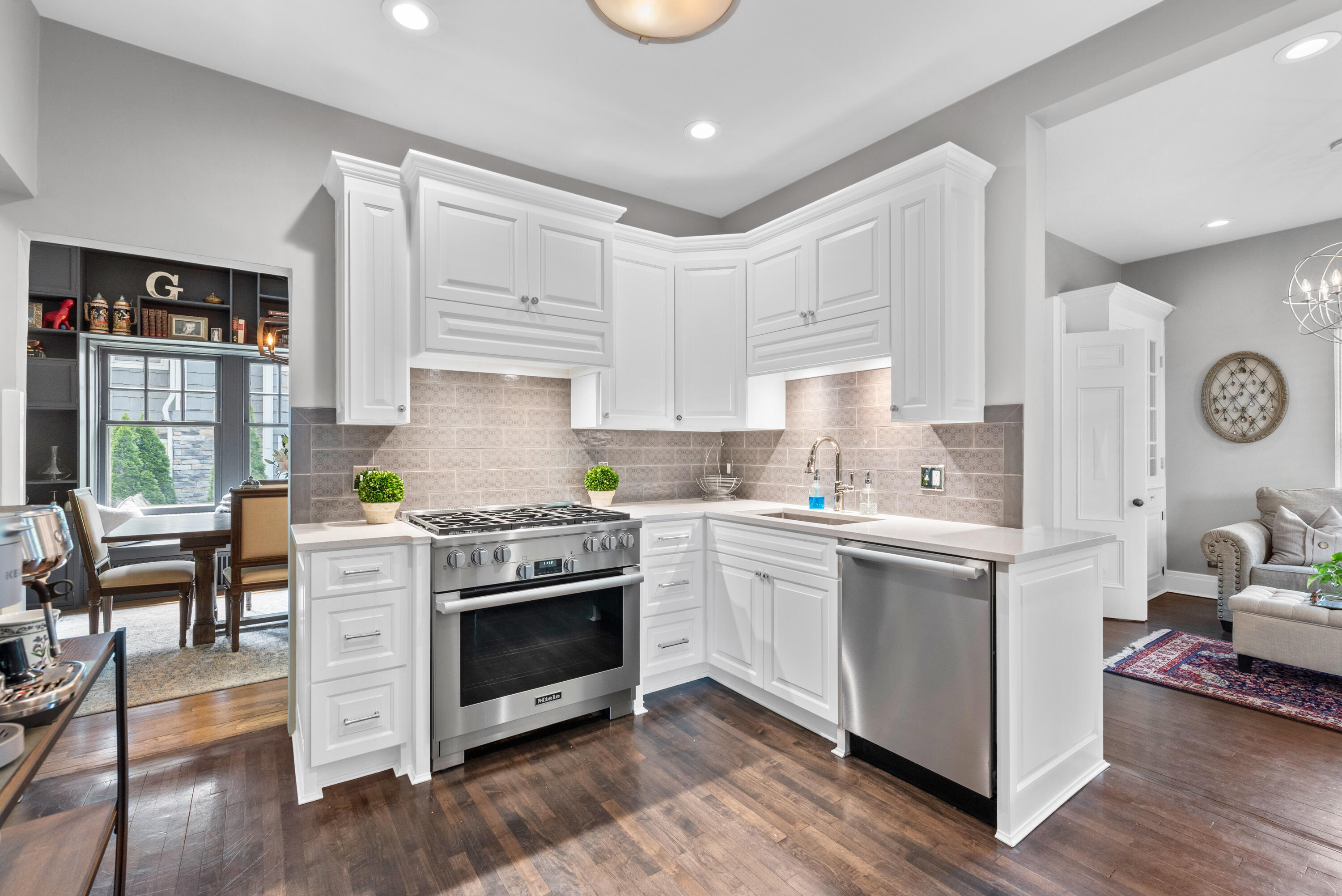 5519 N Lake Dr Whitefish Bay