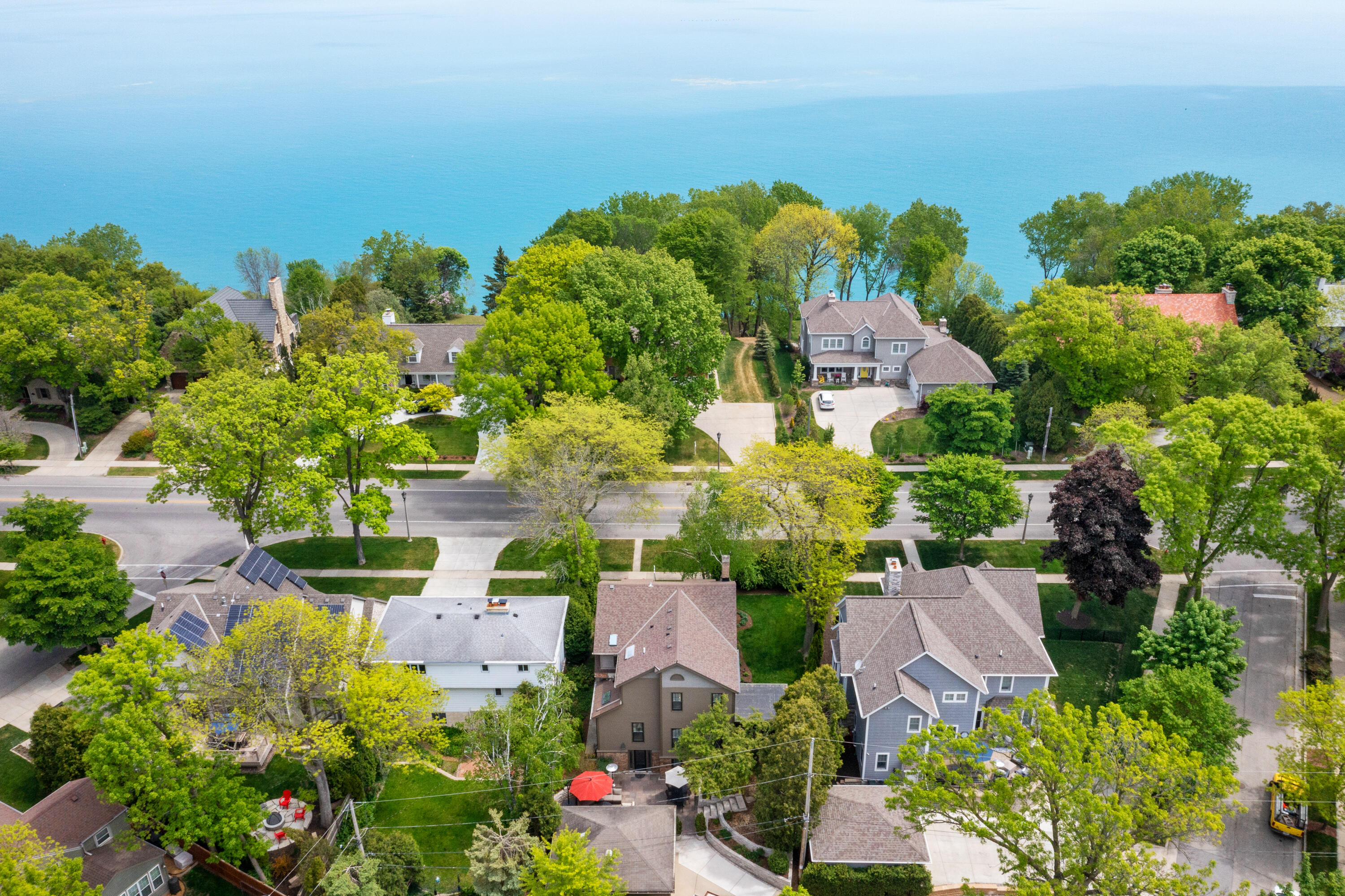 5519 N Lake Dr Whitefish Bay