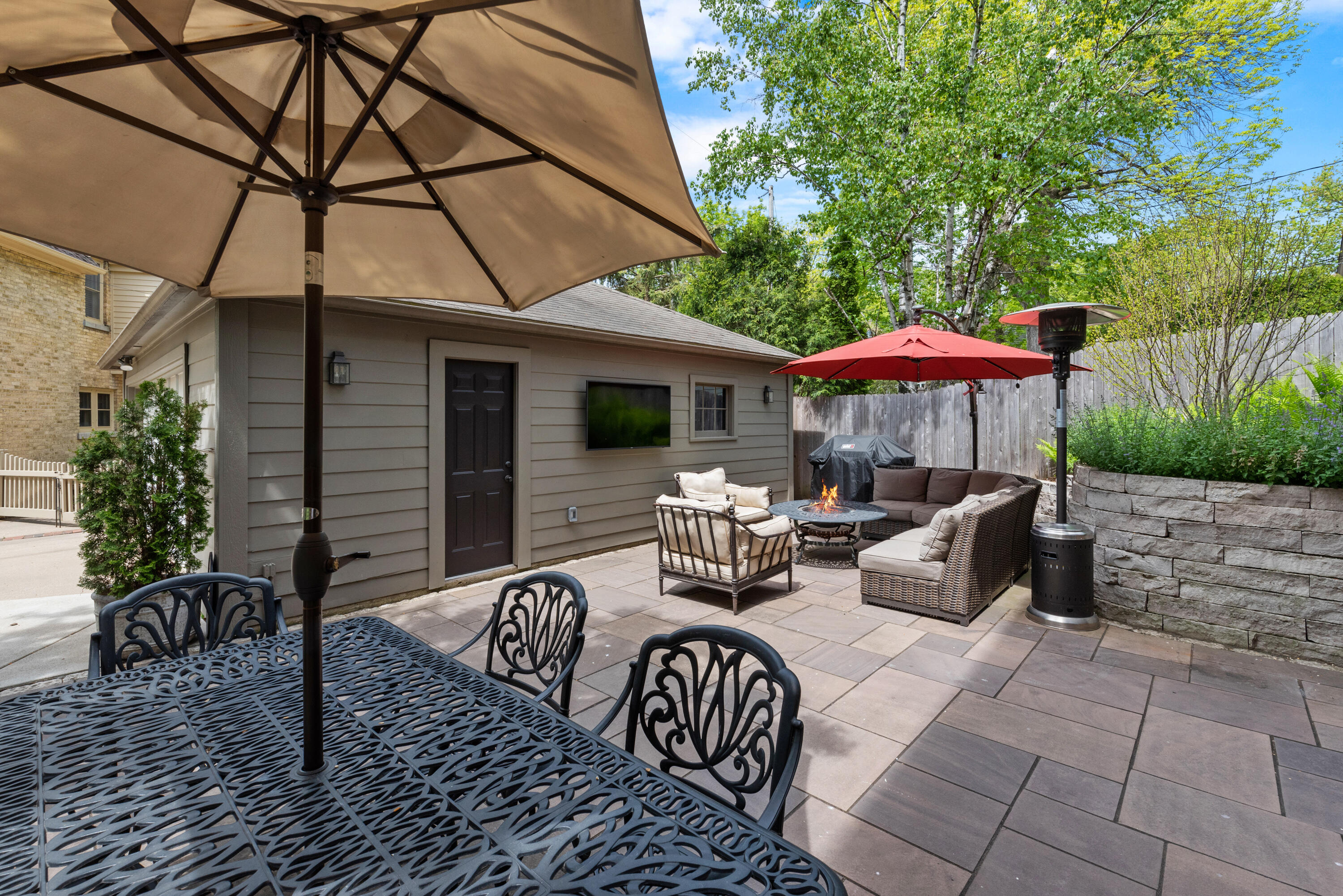 5519 N Lake Dr Whitefish Bay