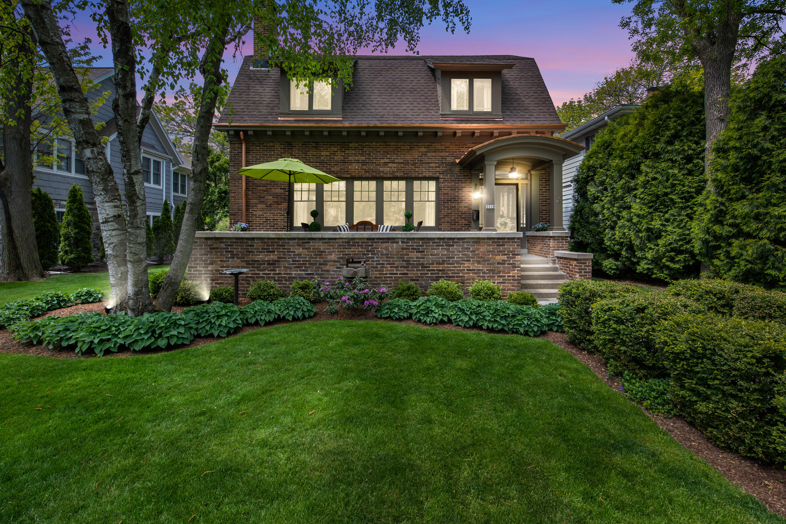 5519 N Lake Dr Whitefish Bay