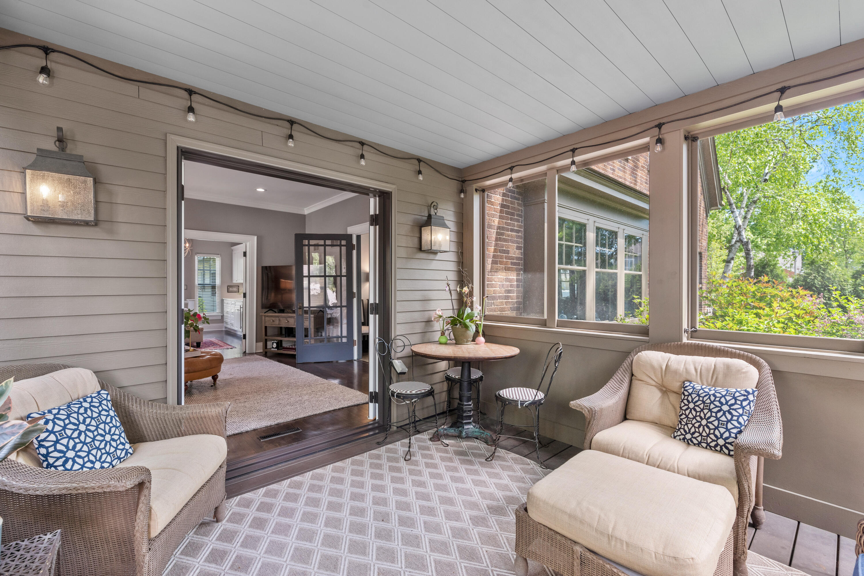 5519 N Lake Dr Whitefish Bay