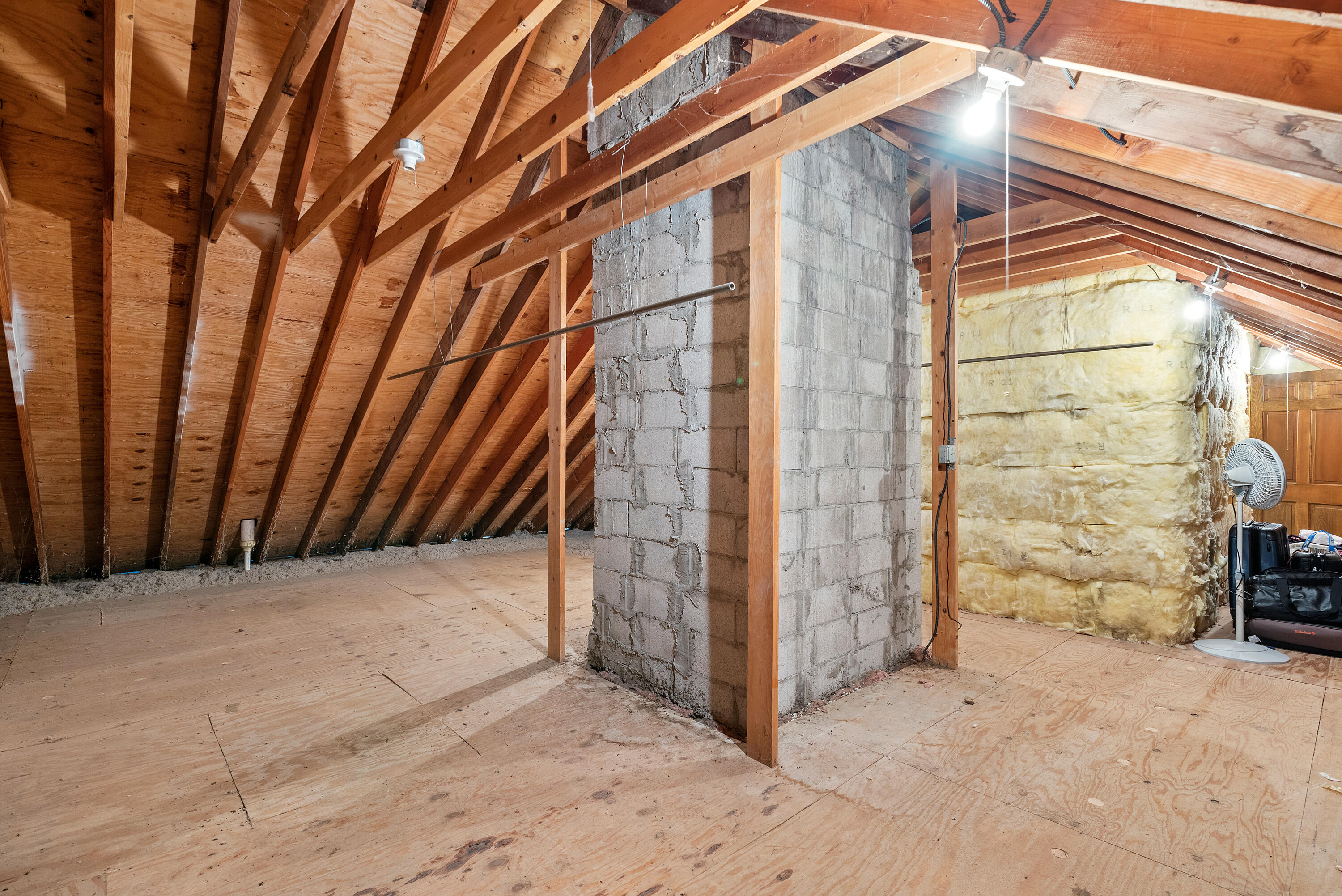 9630 N Lamplighter Ln, Range Line Valley