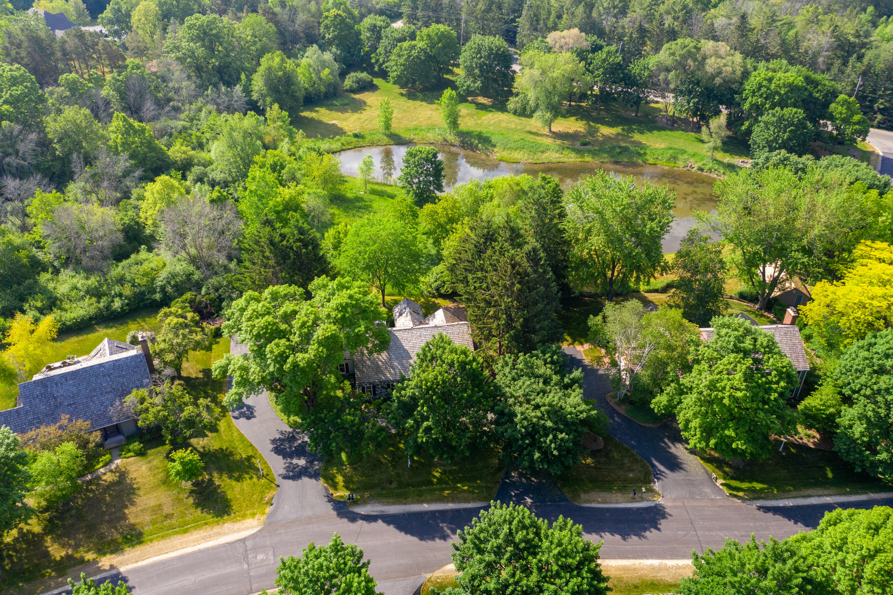 9630 N Lamplighter Ln, Range Line Valley