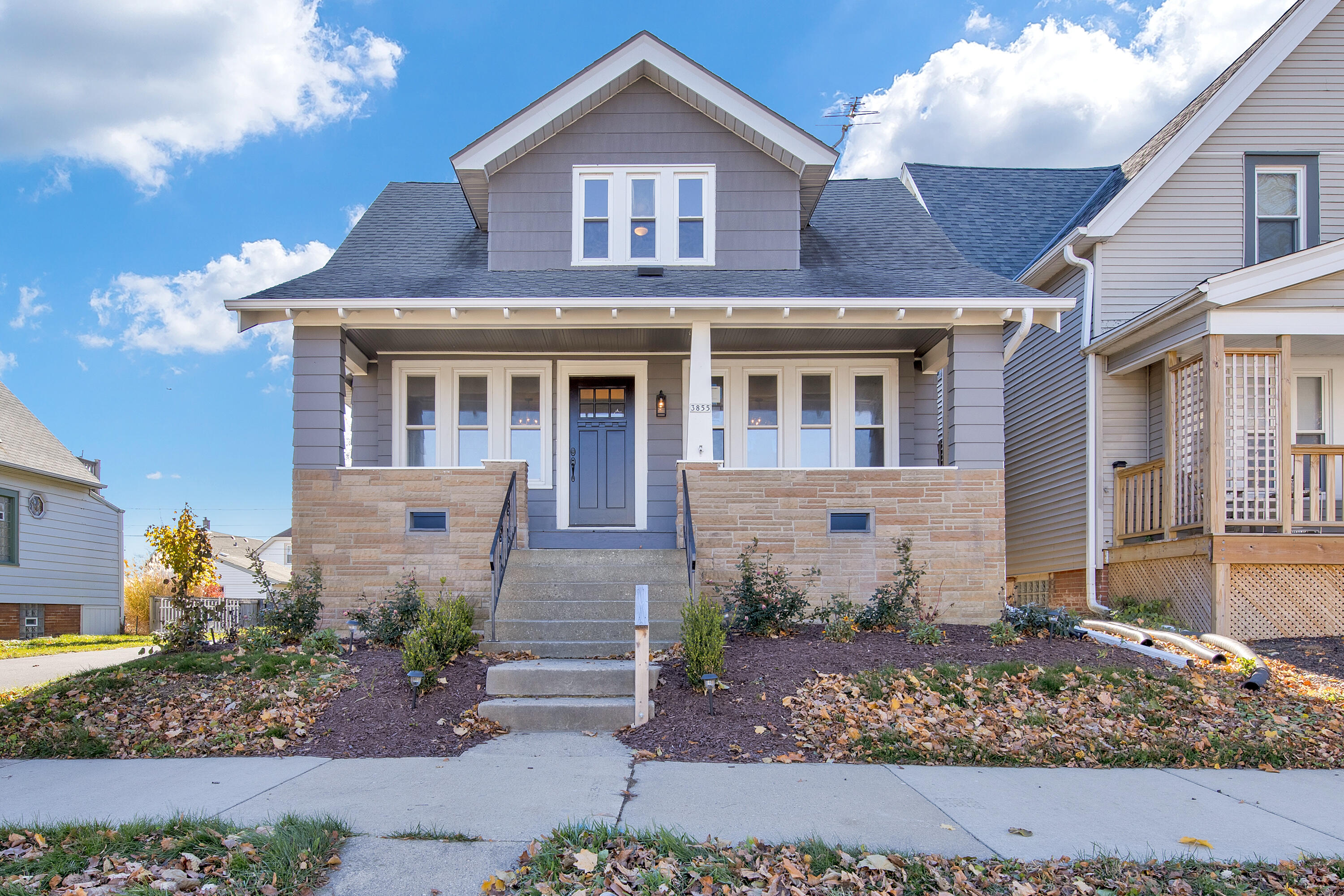 3855 E Pulaski Ave
