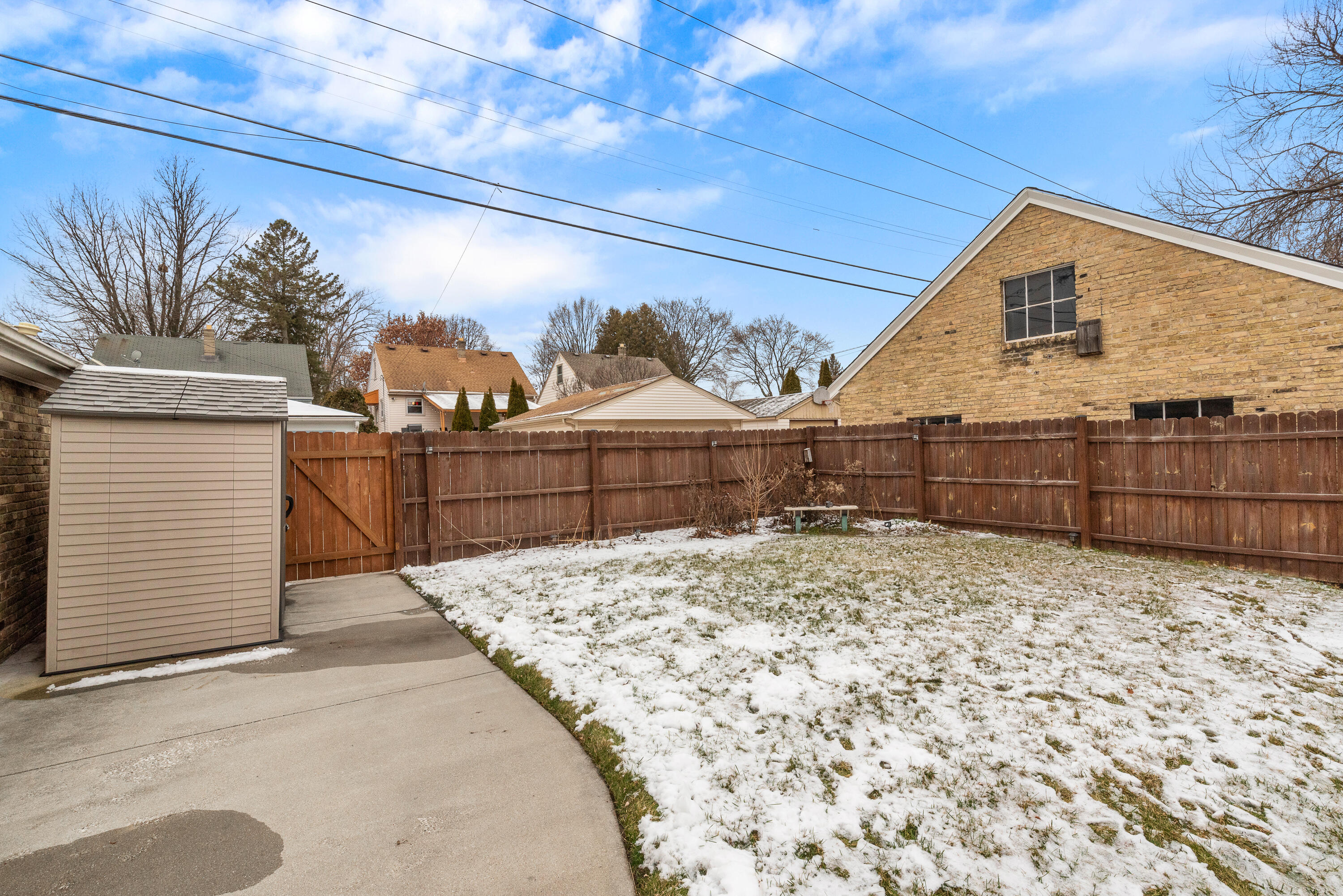 3629 S 84th St, Milwaukee