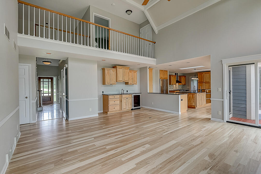 10419 N Riverlake Dr