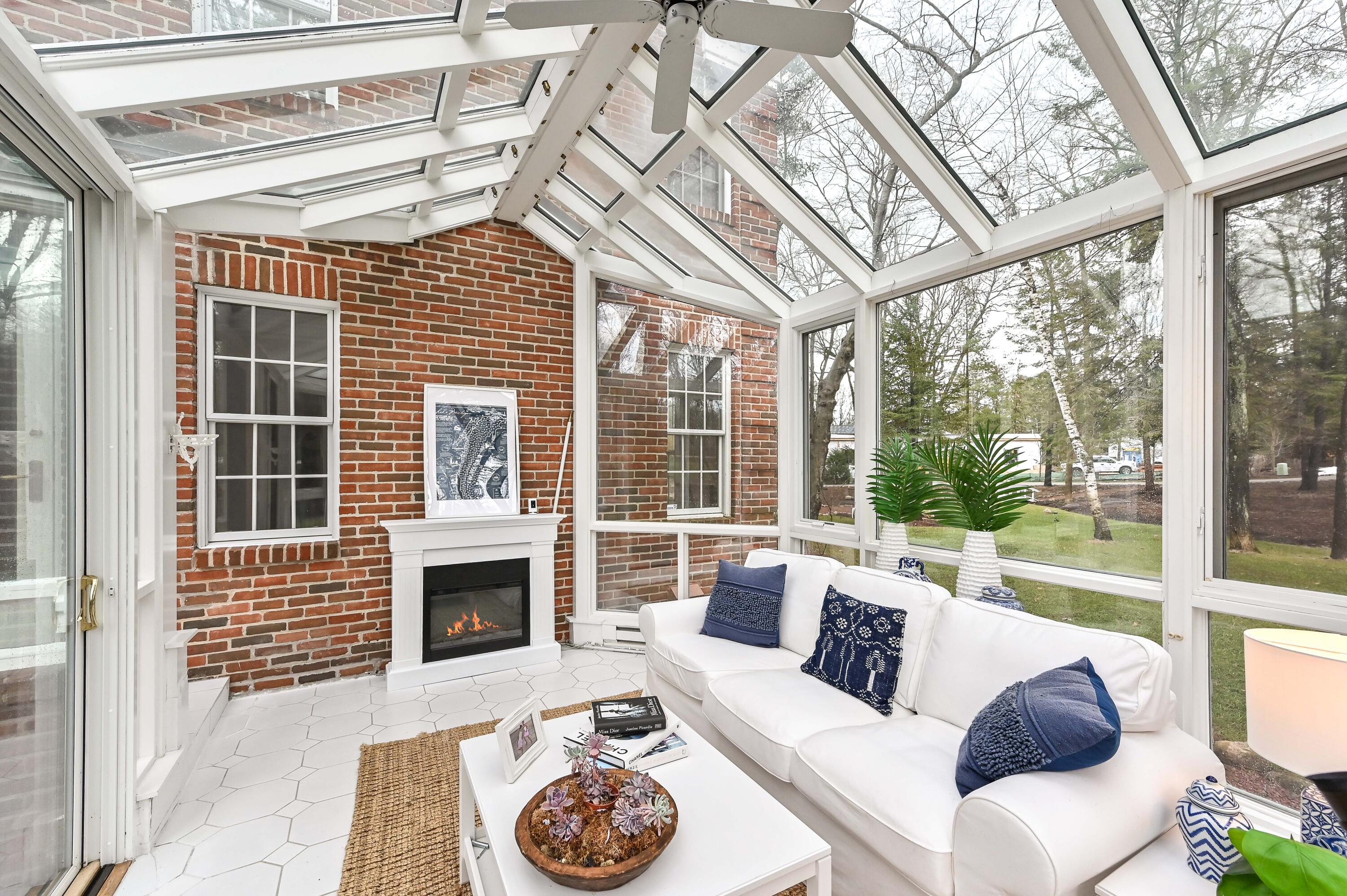 500 E Juniper Ct