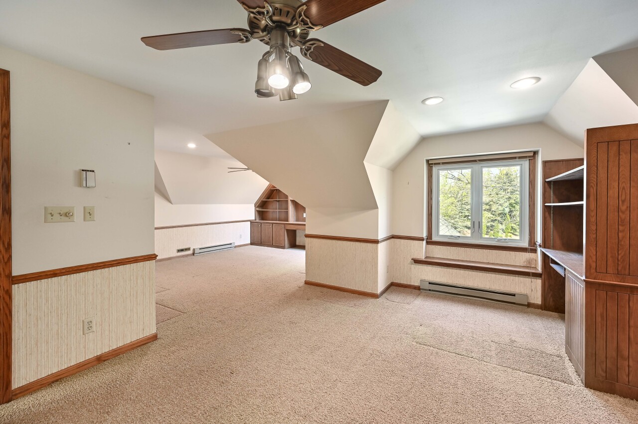 East Mequon Condo located near Golf Course