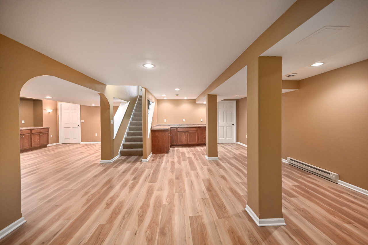 East Mequon Condo located near Golf Course