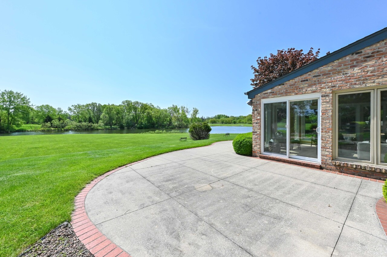 East Mequon Condo located near Golf Course