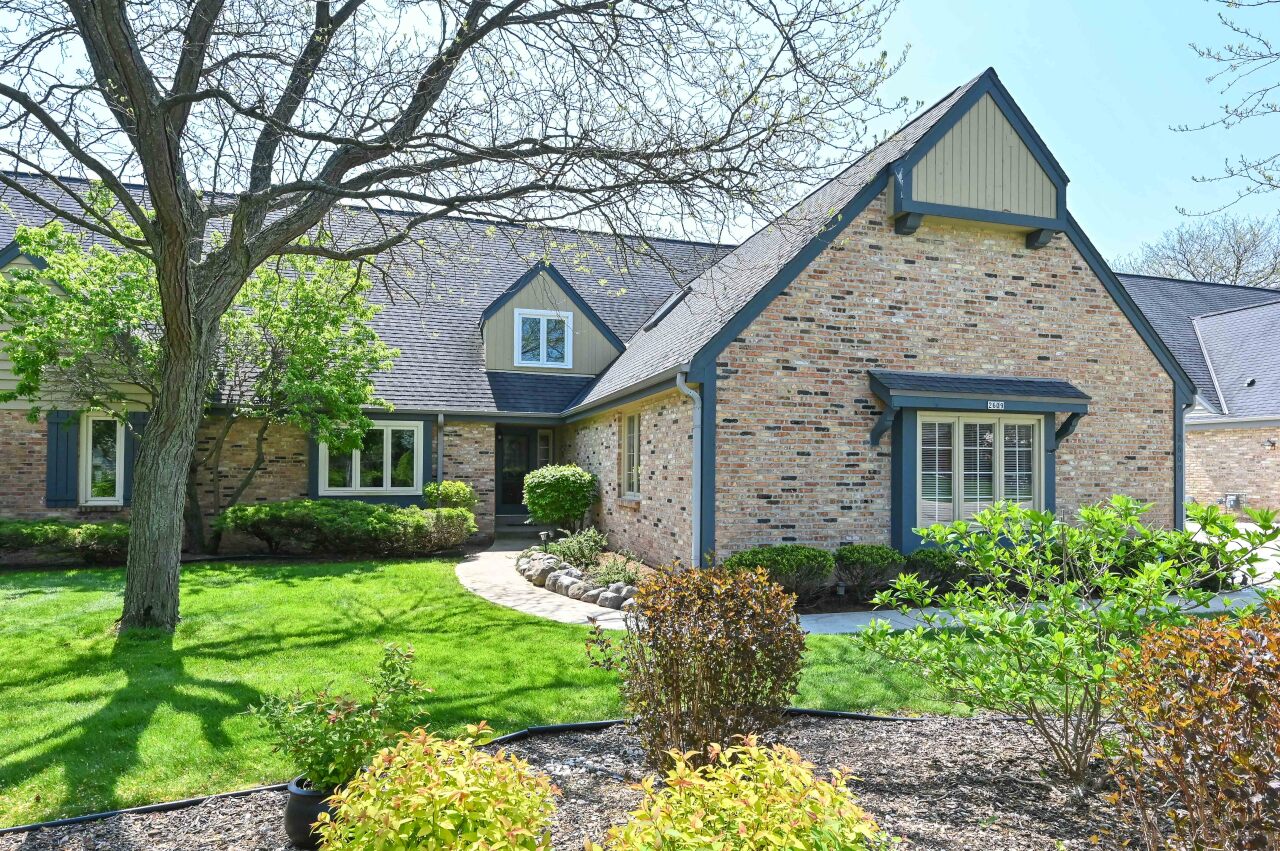 East Mequon Condo located near Golf Course