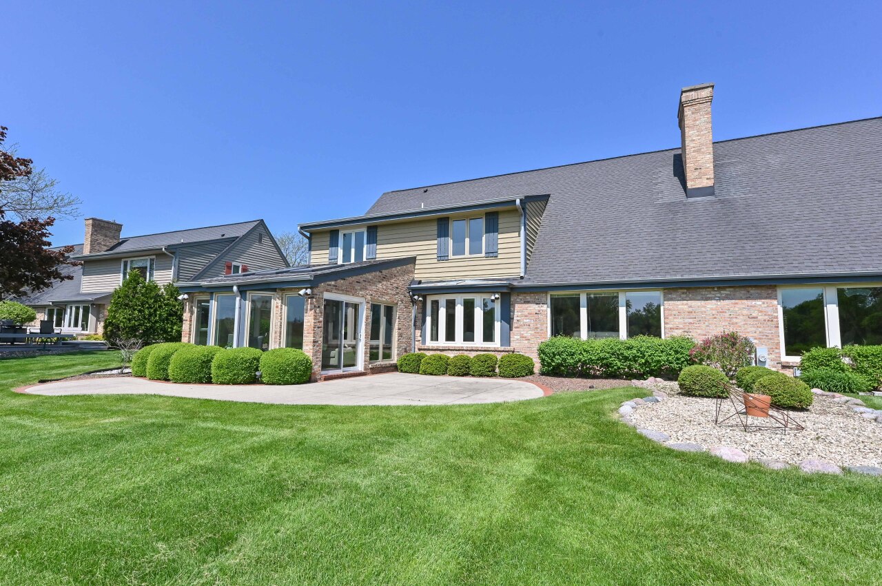 East Mequon Condo located near Golf Course