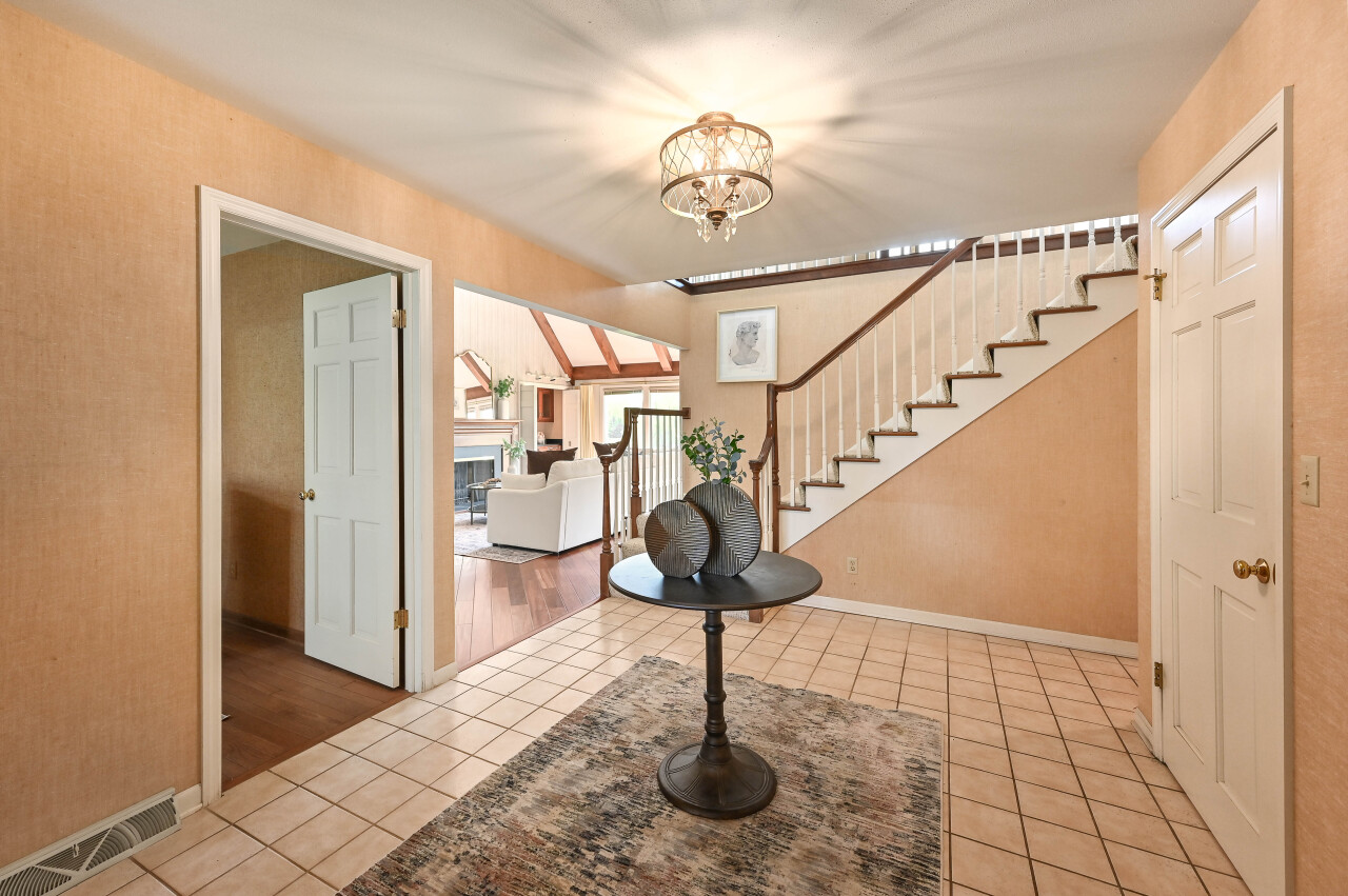 East Mequon Condo located near Golf Course