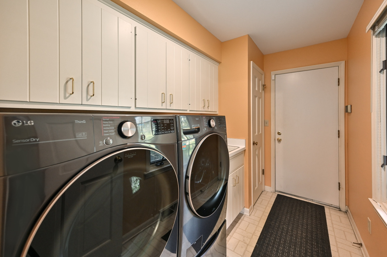 East Mequon Condo located near Golf Course